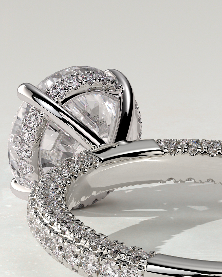 Alex Solitaire Round Ring