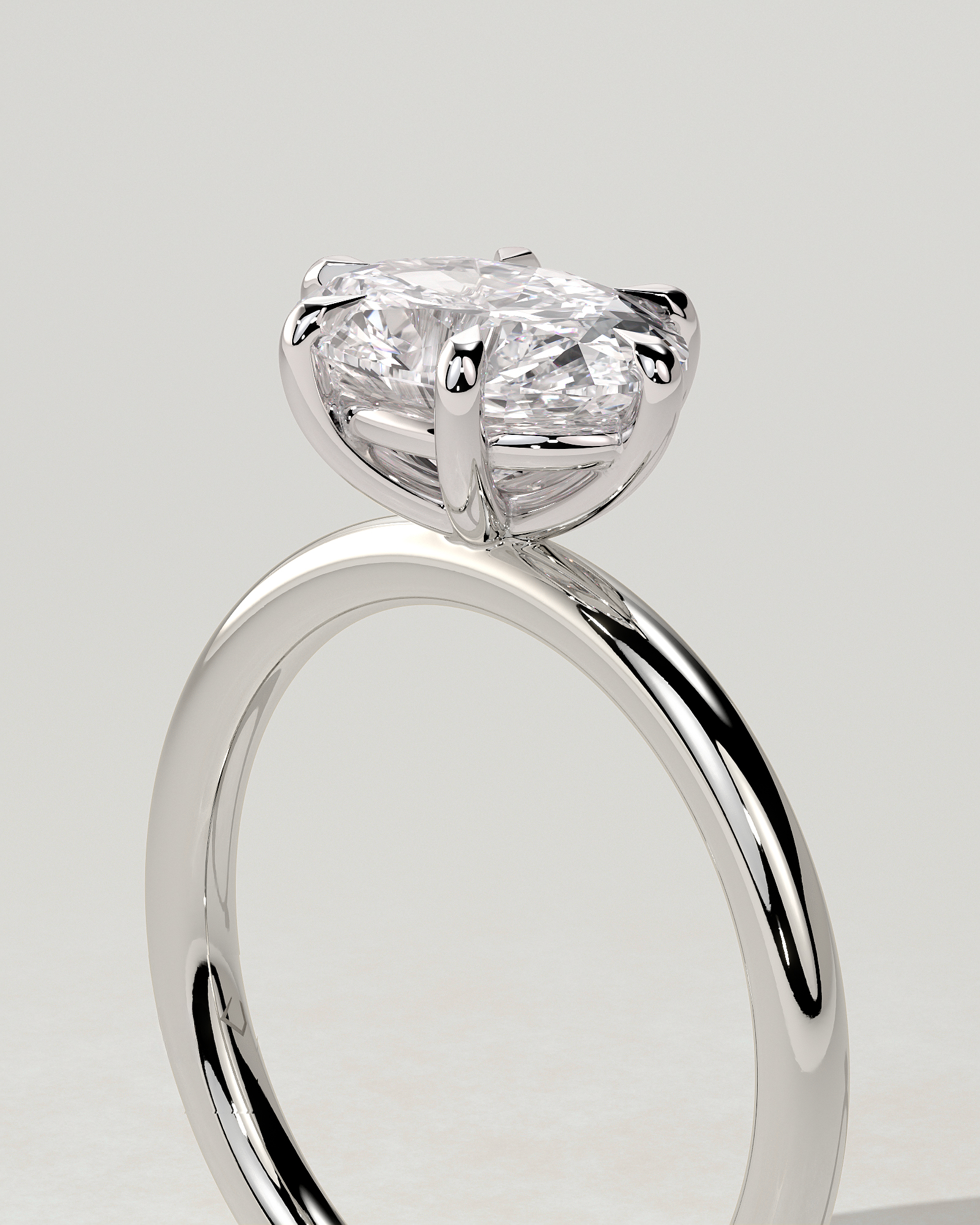 Allison East-West Round Ring