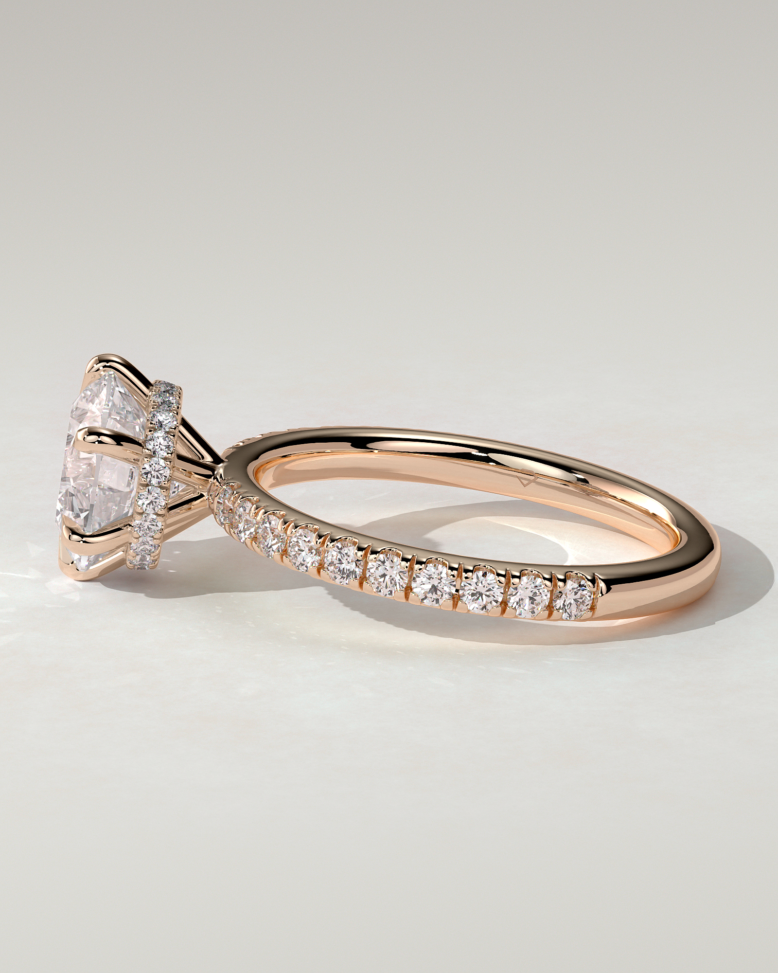 Amanda Solitaire Round Ring