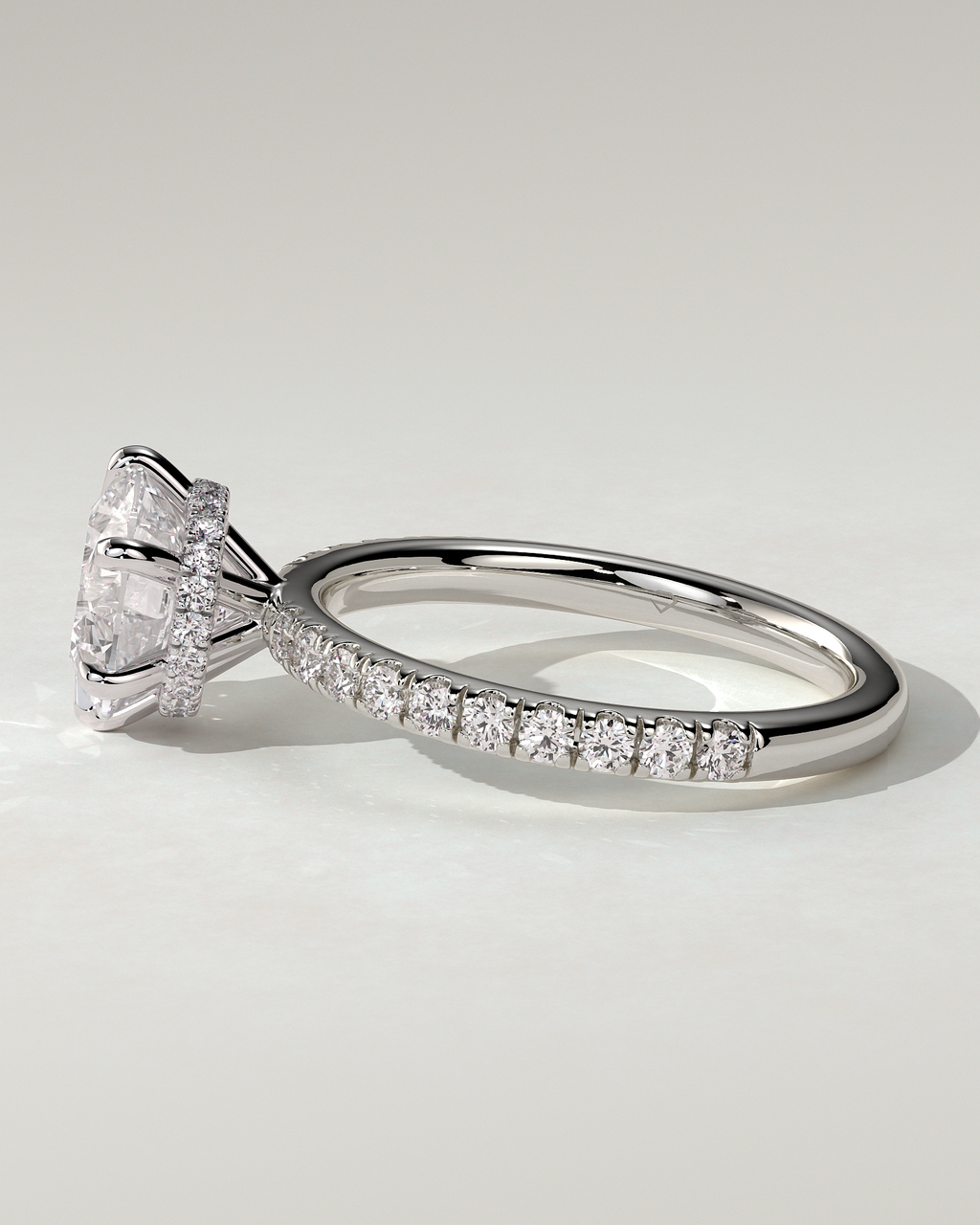 Amanda Solitaire Round Ring