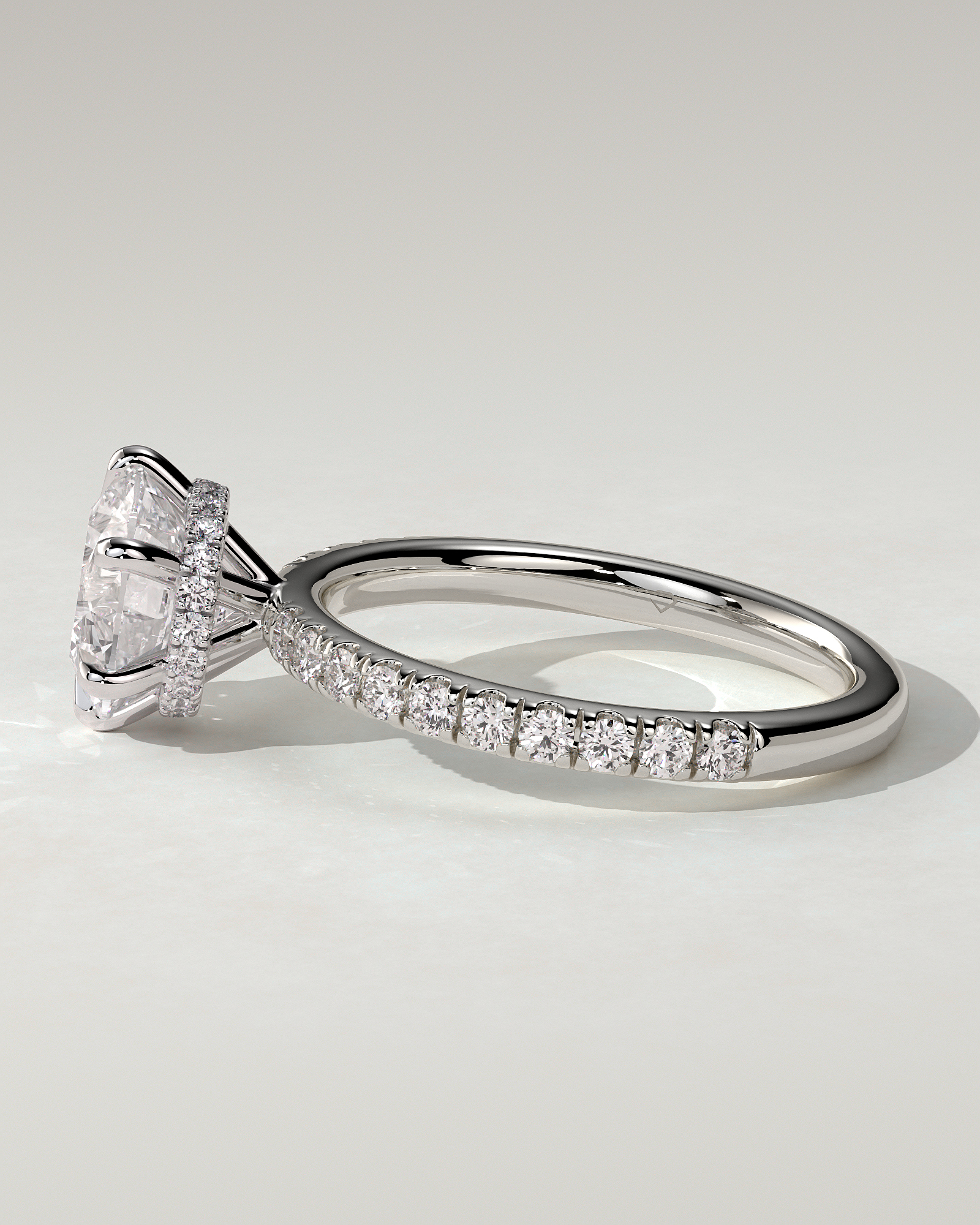 Amanda Solitaire Round Ring