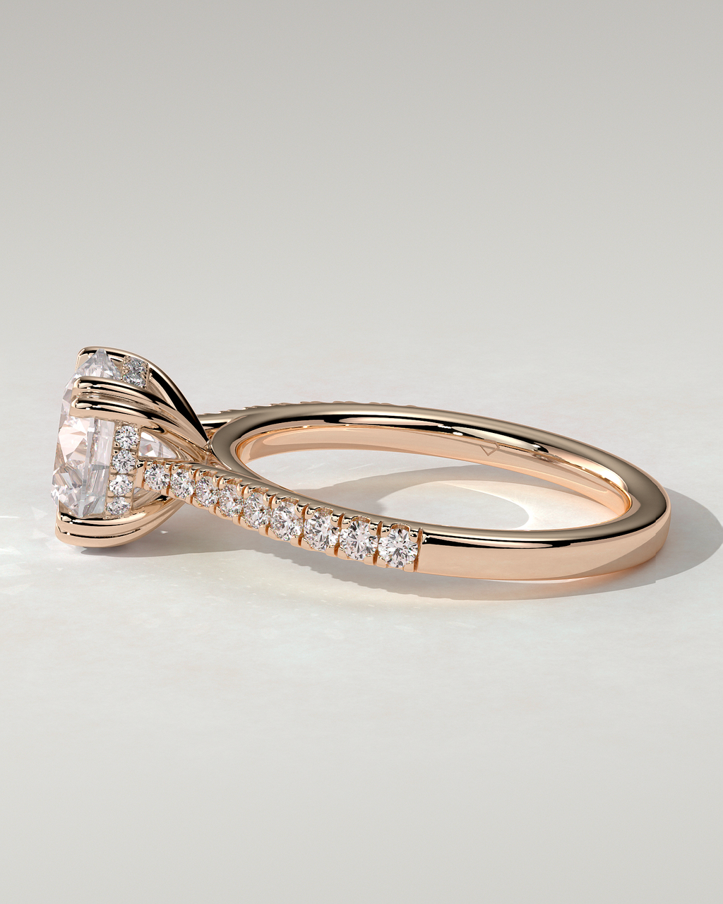 Amelia Solitaire Round Ring