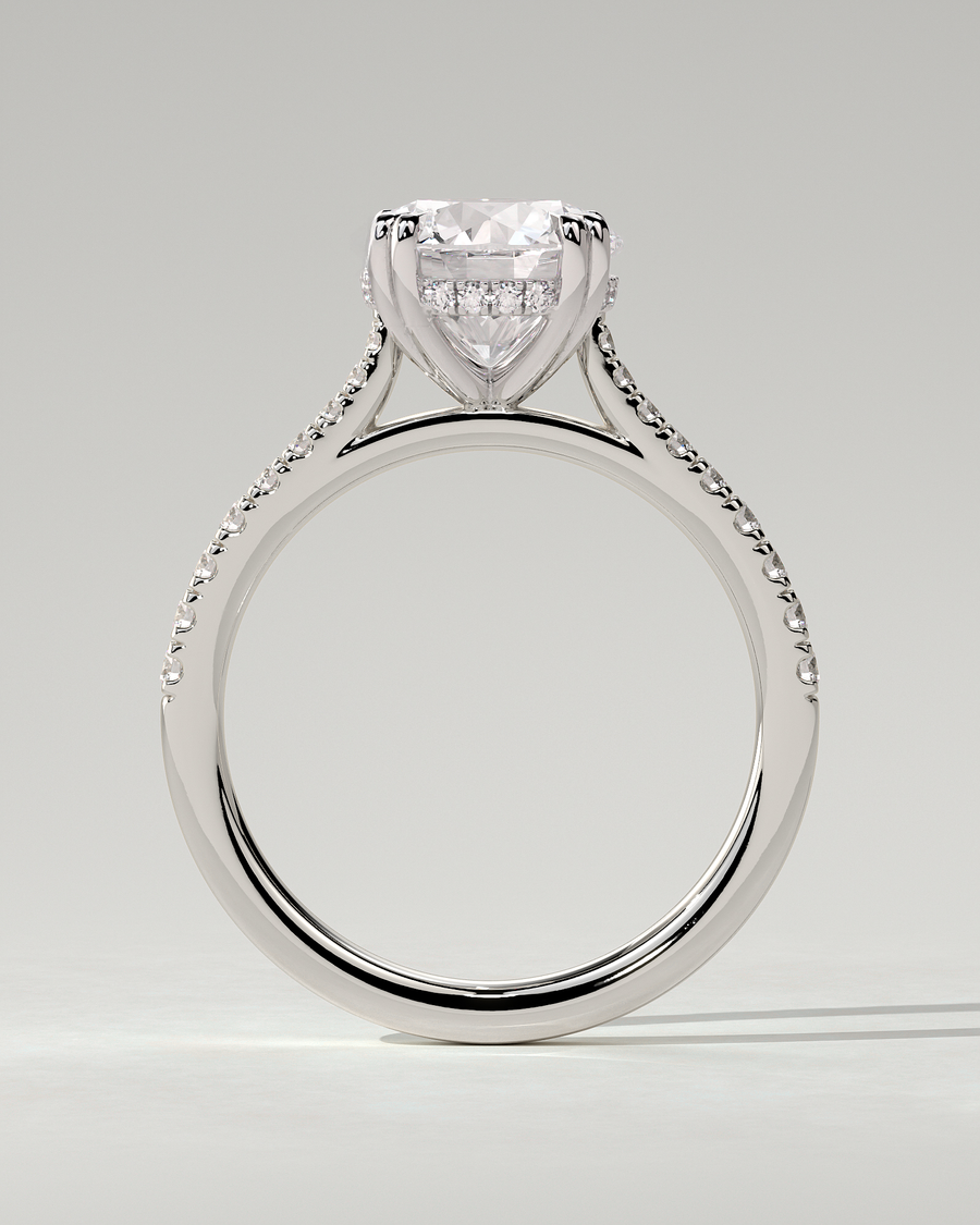 Amelia Solitaire Round Ring