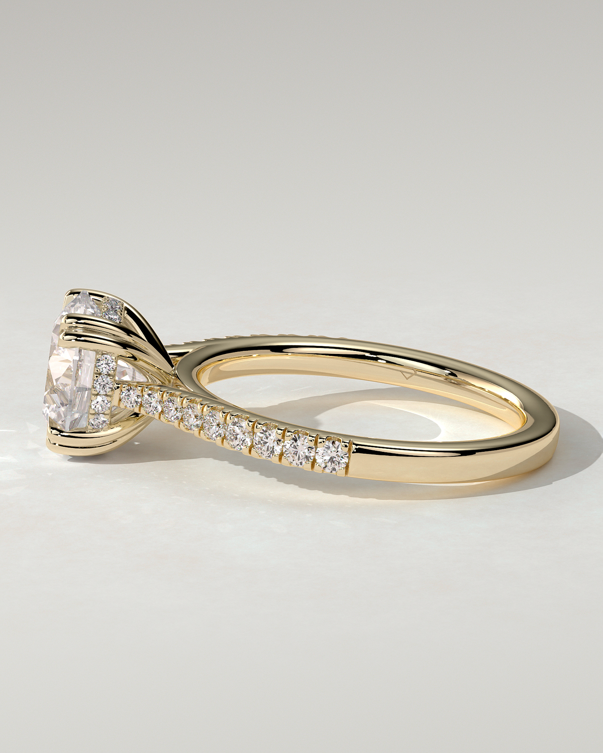 Amelia Solitaire Round Ring