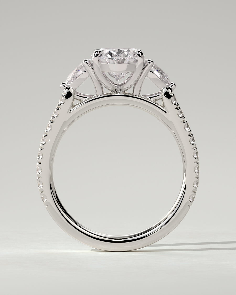 Arabella Trilogy Oval Ring