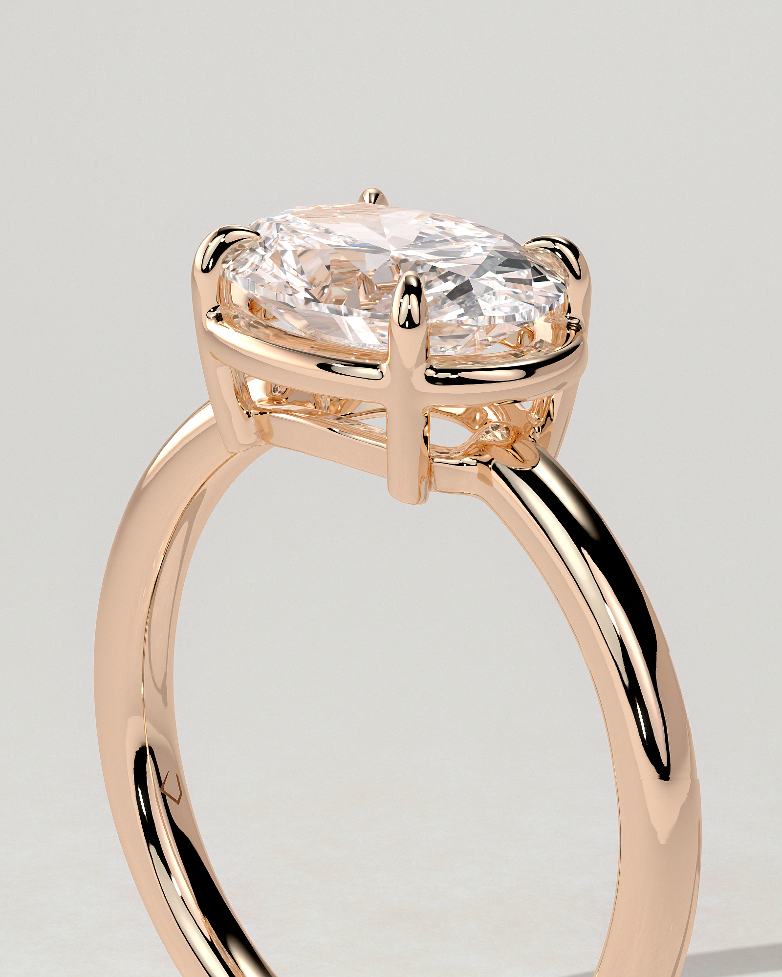 Arlo Bezel Oval Ring