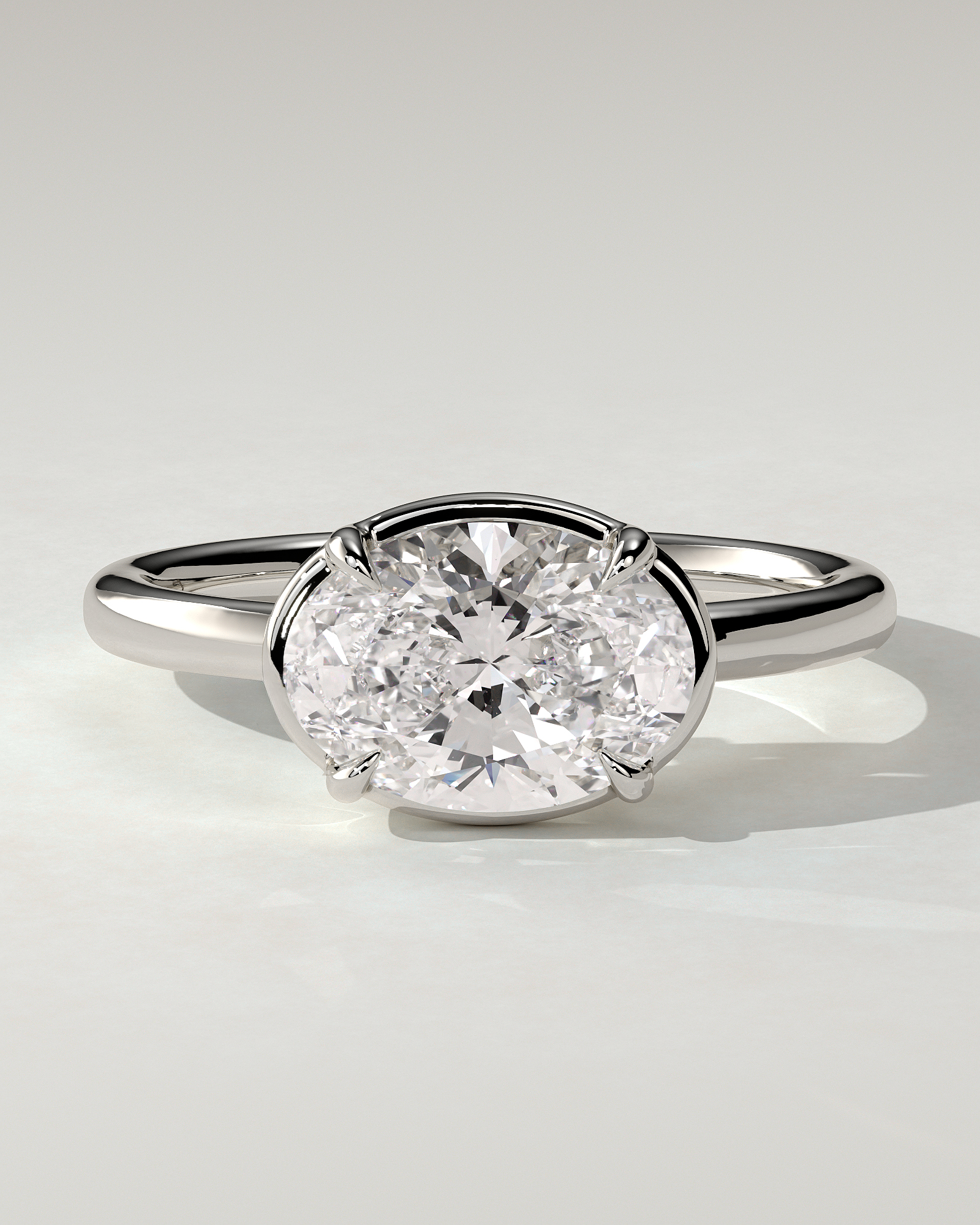 Arlo Bezel Oval Ring
