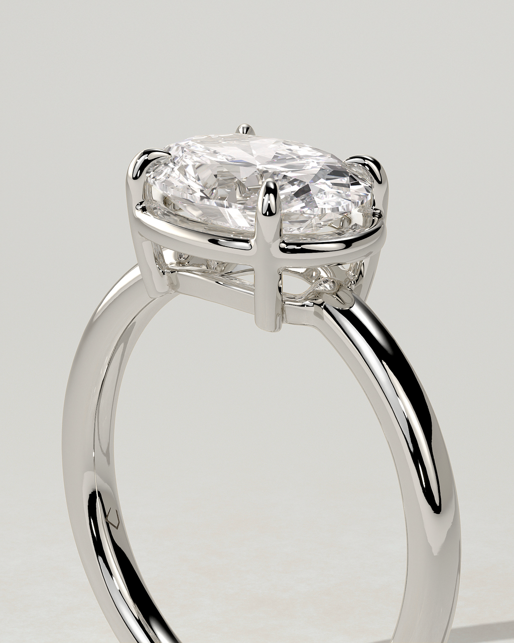 Arlo Bezel Oval Ring