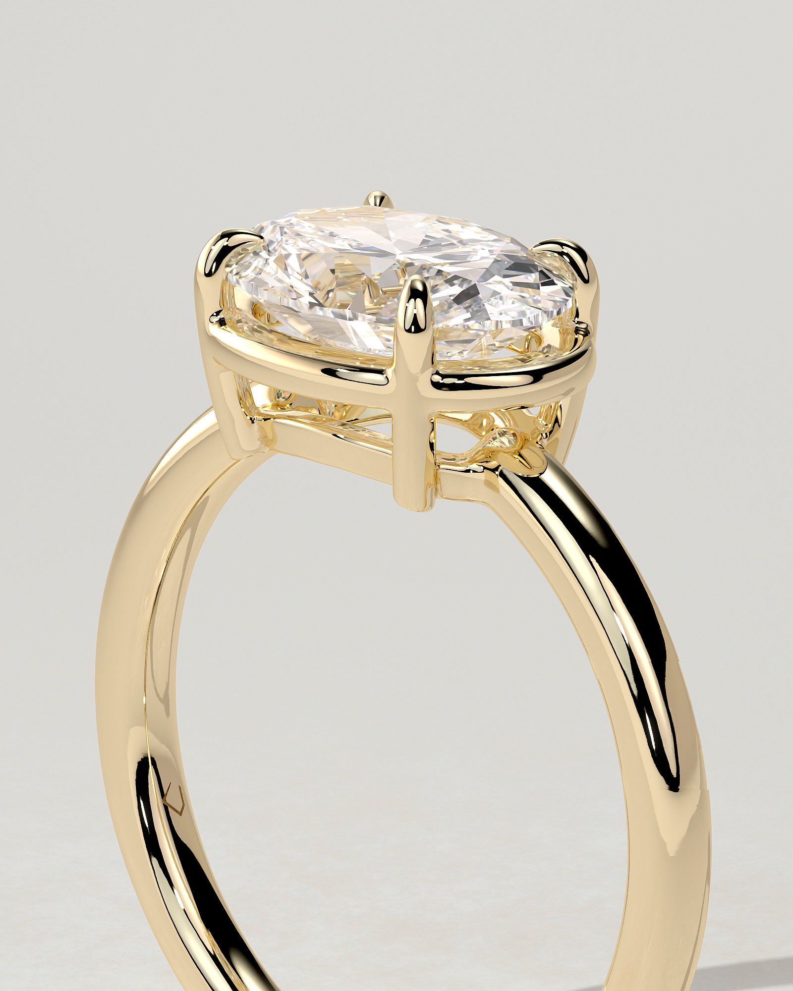 Arlo Bezel Oval Ring