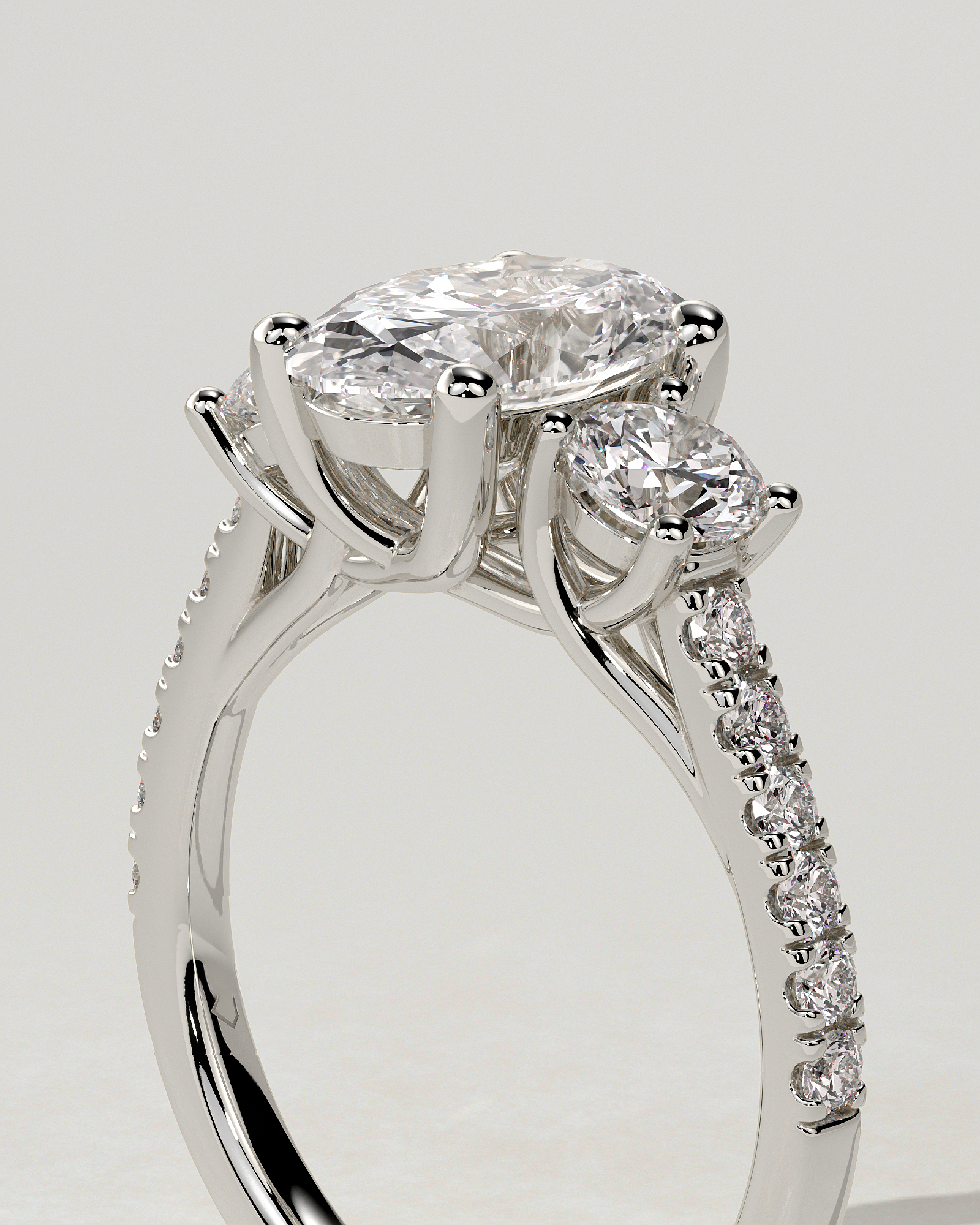 Aviana Trilogy Oval Ring