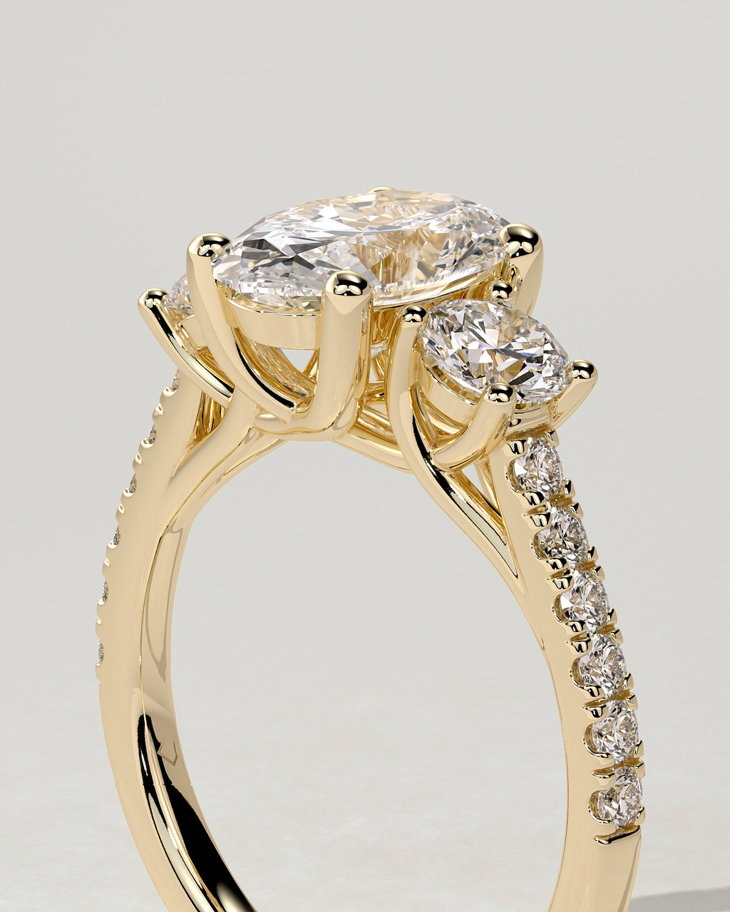 Aviana Trilogy Oval Ring