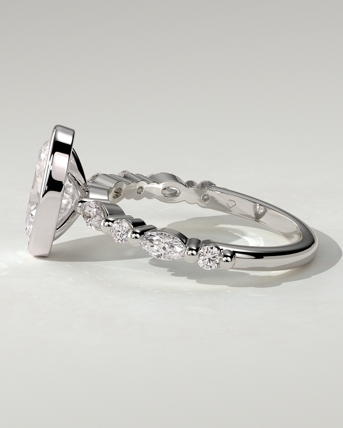 Aylin Bezel Round Ring