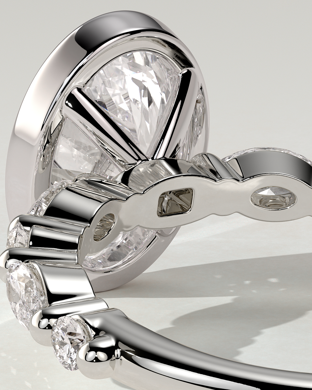 Aylin Bezel Round Ring