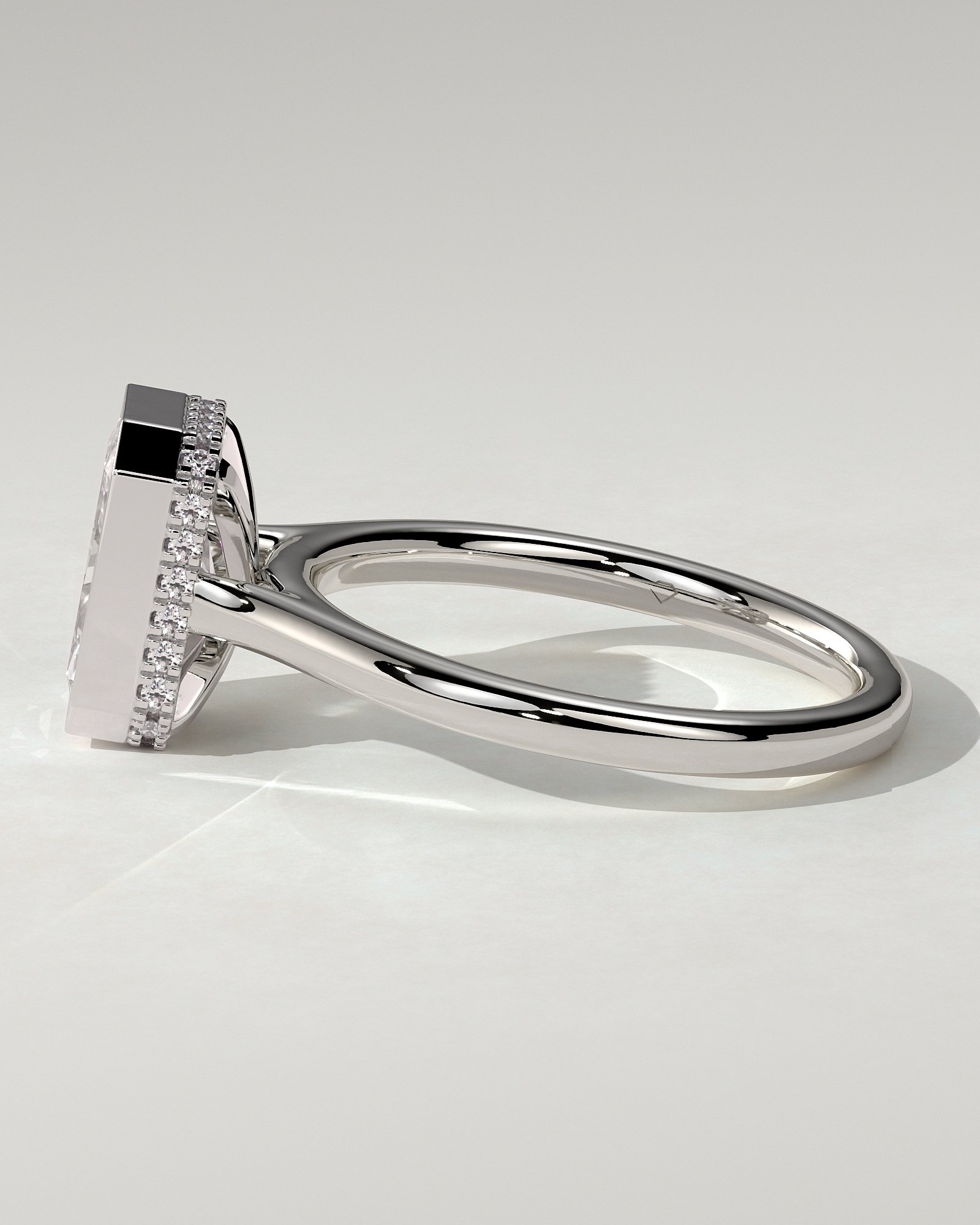 Bennie Bezel Round Ring