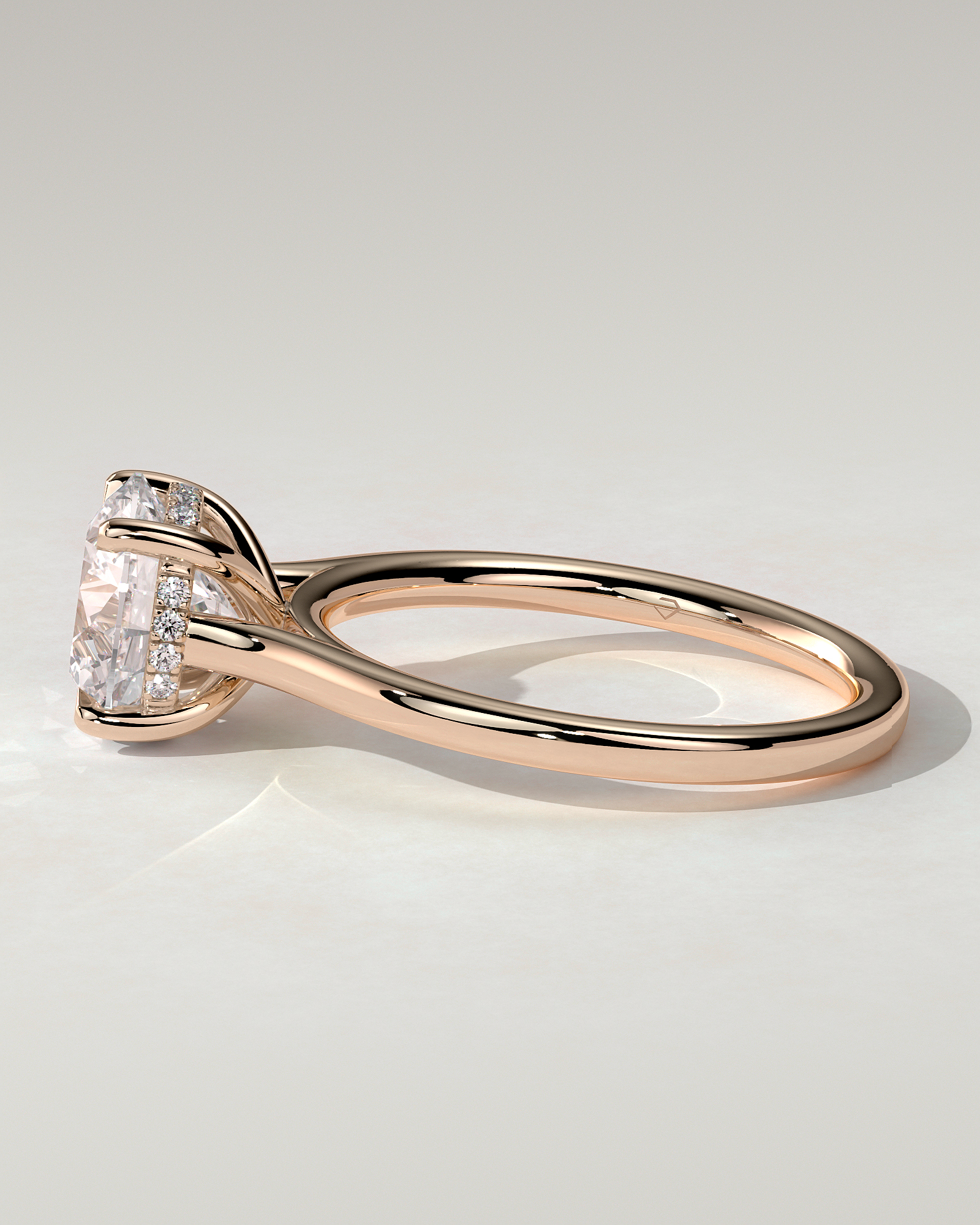 Bonnie Solitaire Round Ring