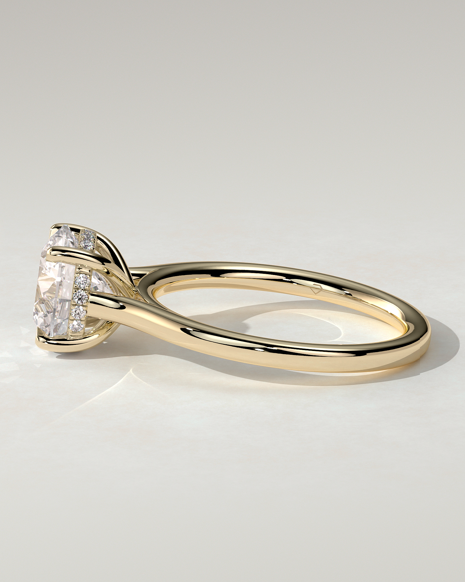 Bonnie Solitaire Round Ring