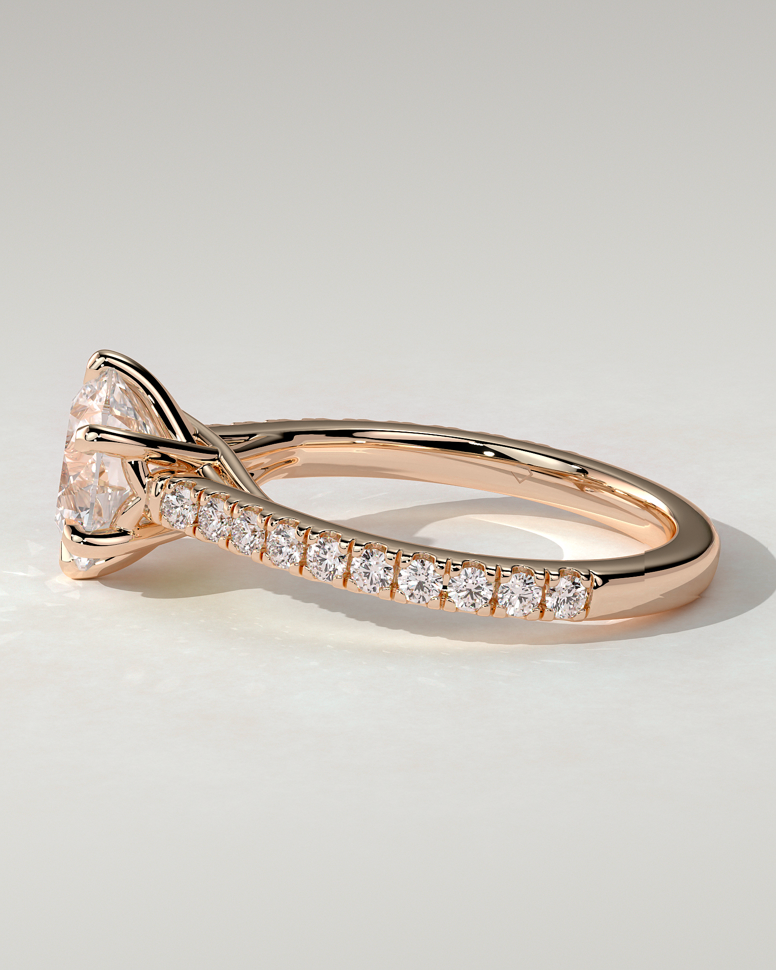 Briar Solitaire Round Ring