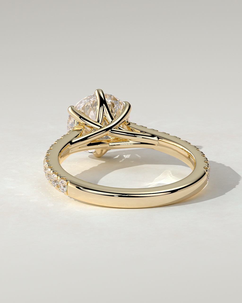 Briar Solitaire Round Ring