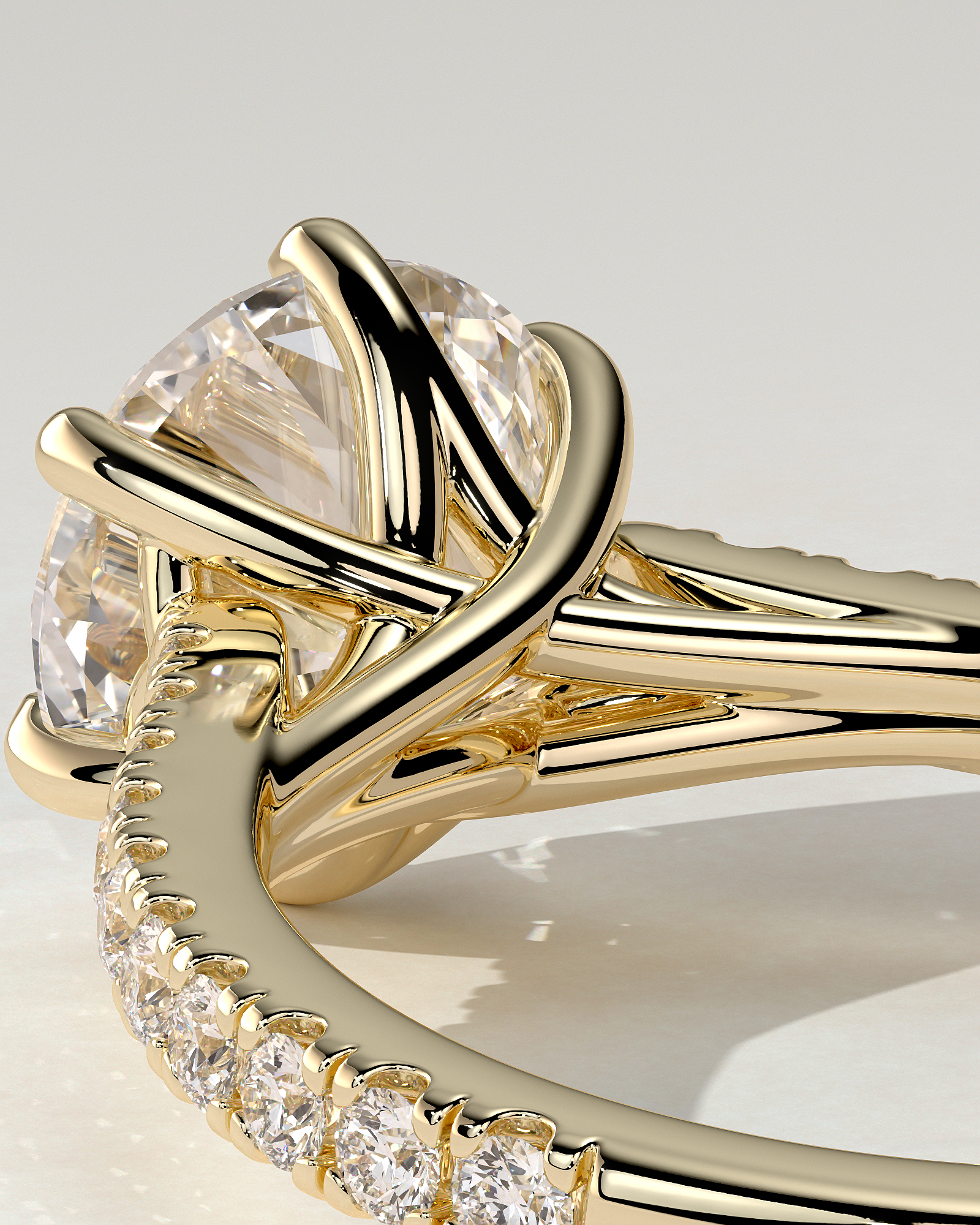 Briar Solitaire Round Ring