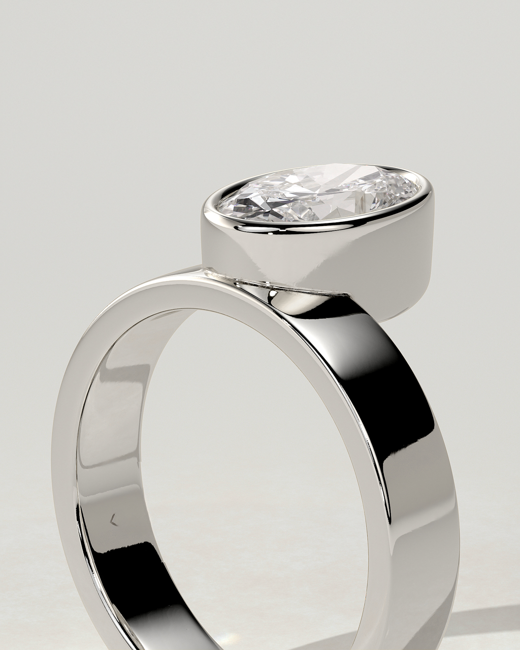 Carmen Bezel Round Ring