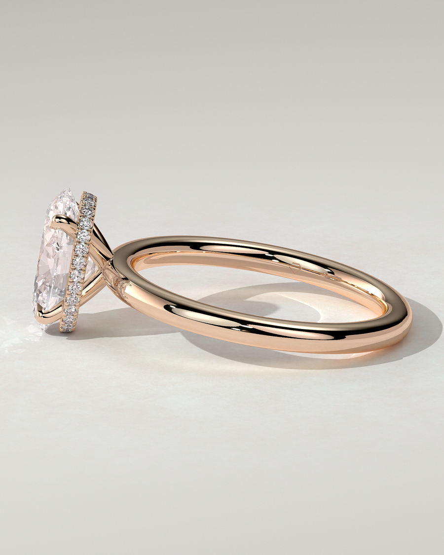 Cecilia Solitaire Oval Ring
