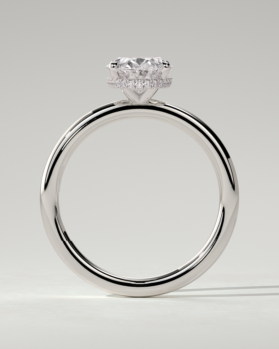 Cecilia Solitaire Oval Ring