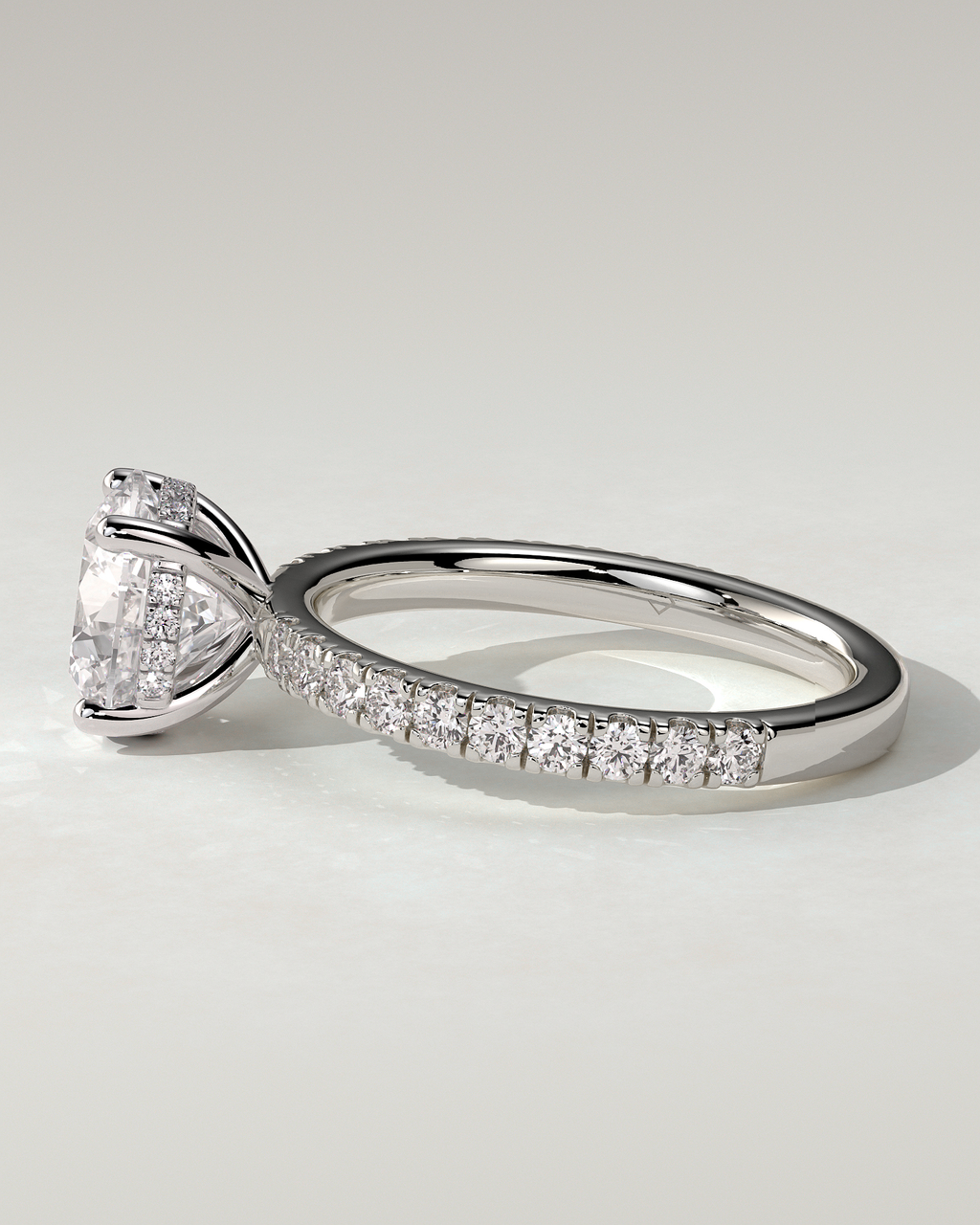Charlie Solitaire Round Ring