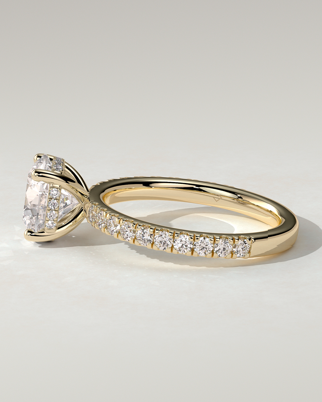 Charlie Solitaire Round Ring
