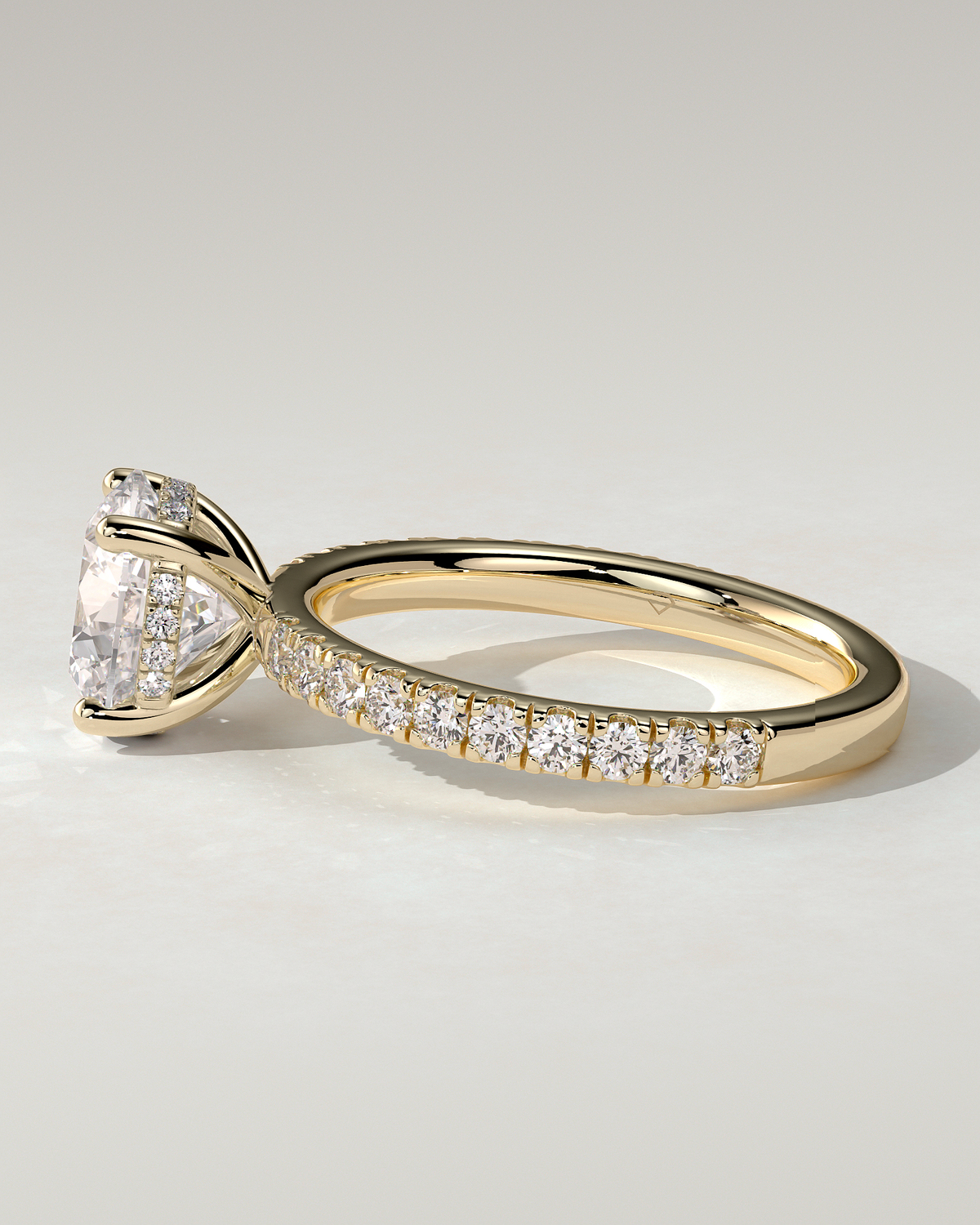 Charlie Solitaire Round Ring