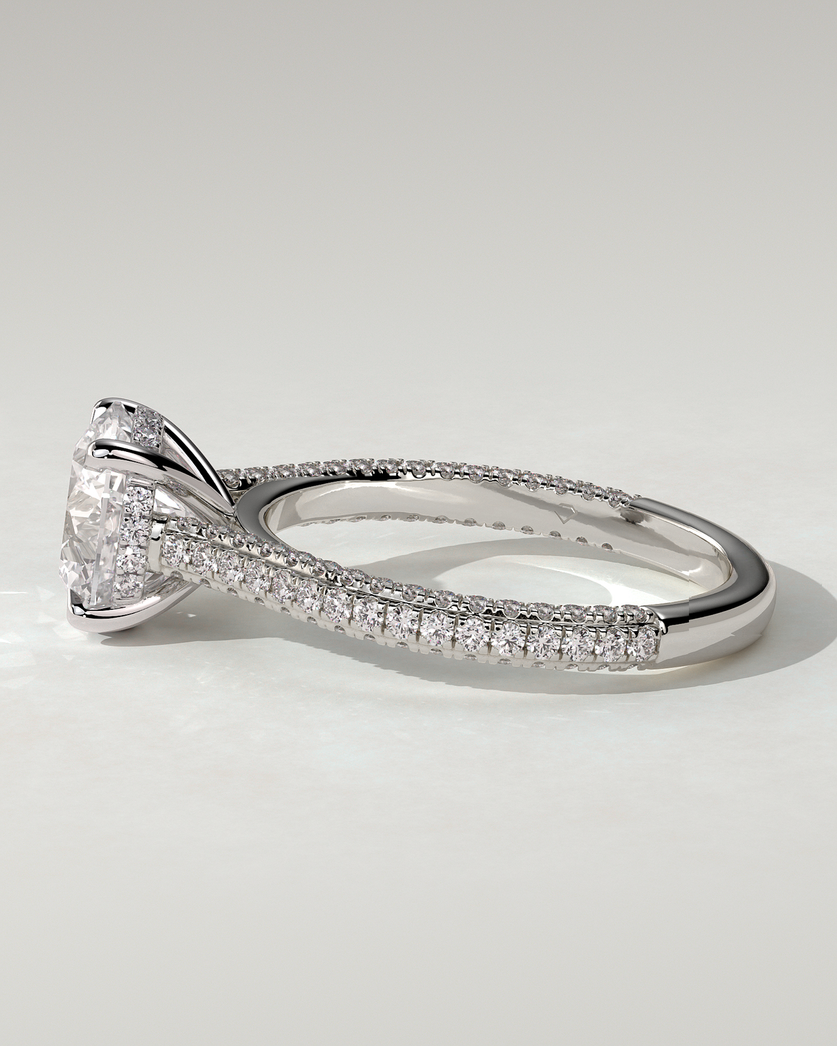 Chelsea Solitaire Round Ring
