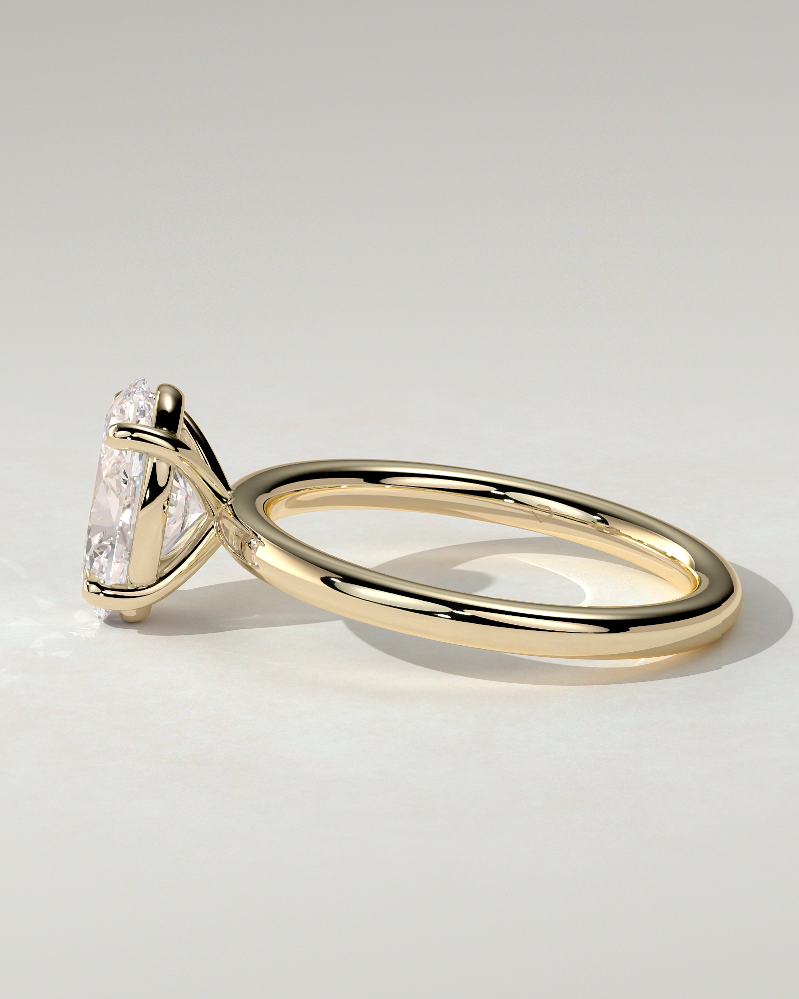 Daisy Solitaire Oval Ring