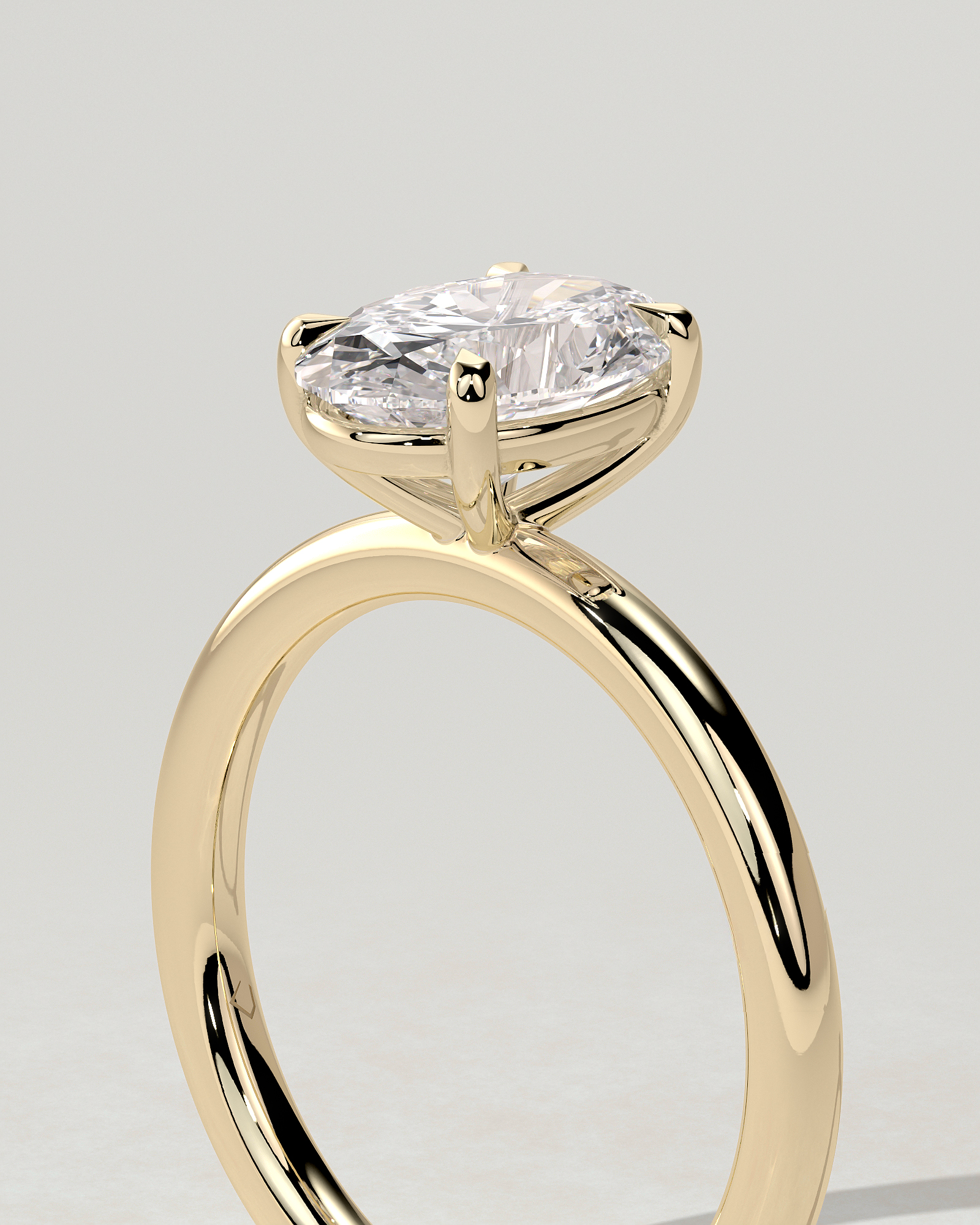 Daisy Solitaire Oval Ring
