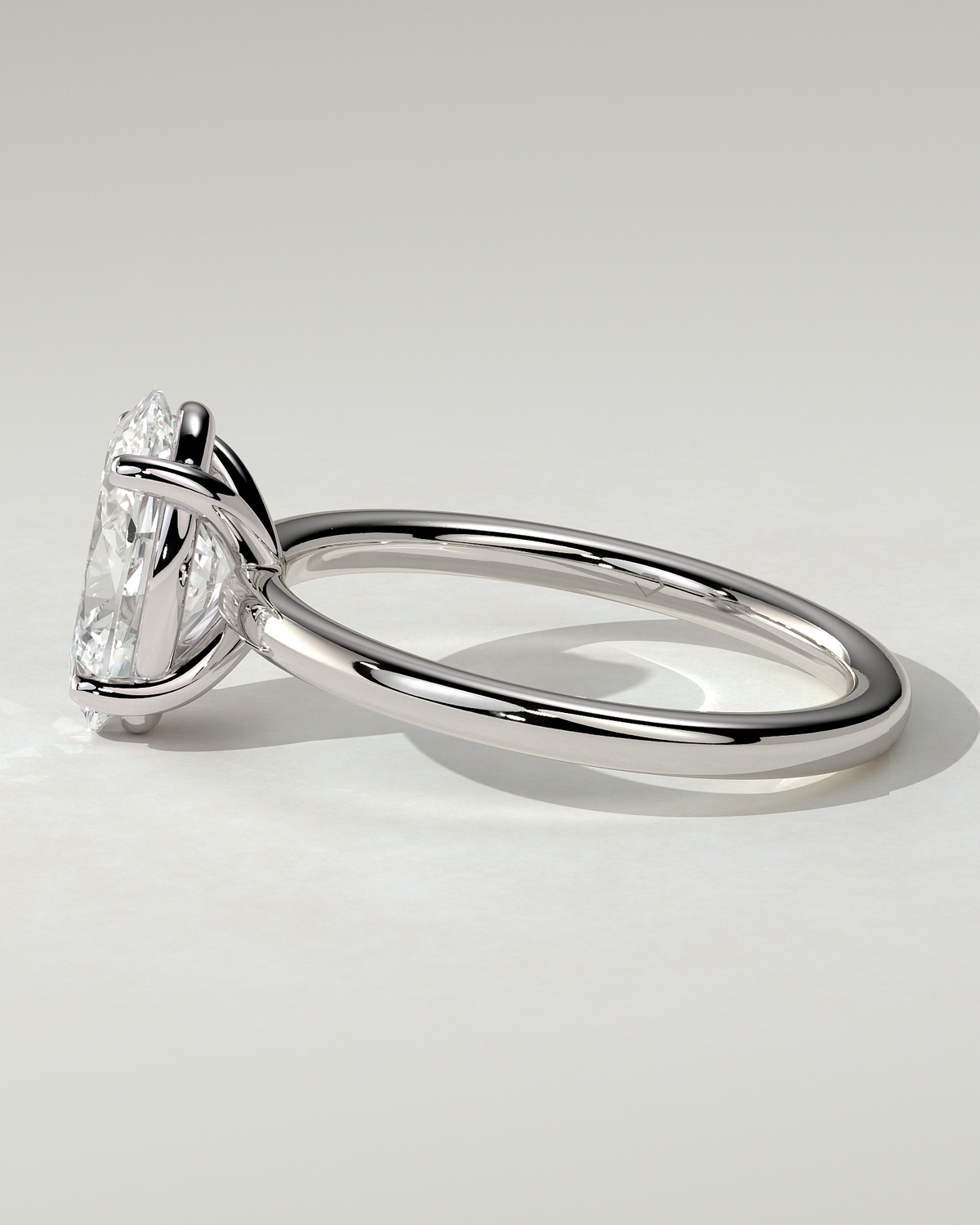 Daisy Solitaire Oval Ring