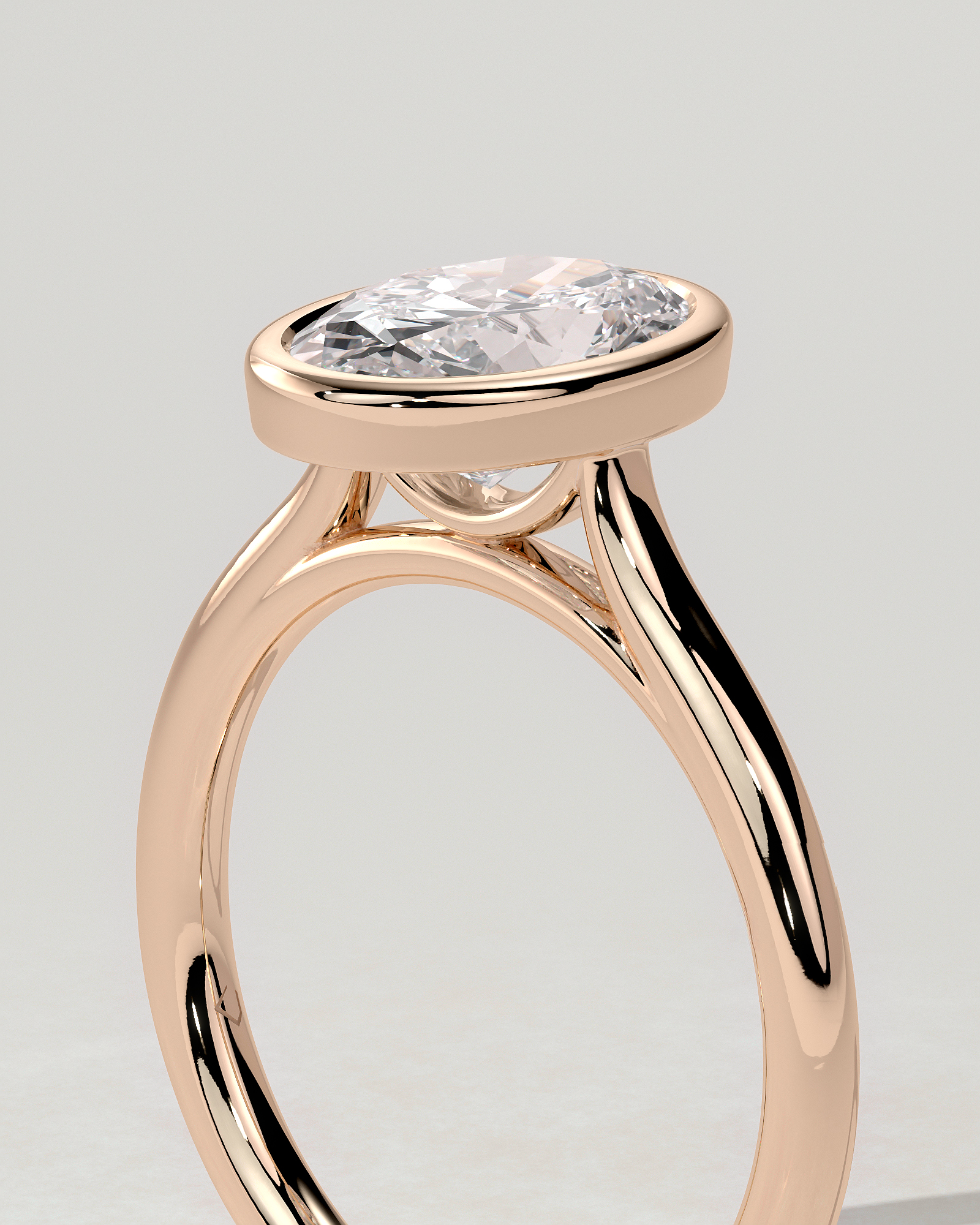 Daphne Bezel Round Ring