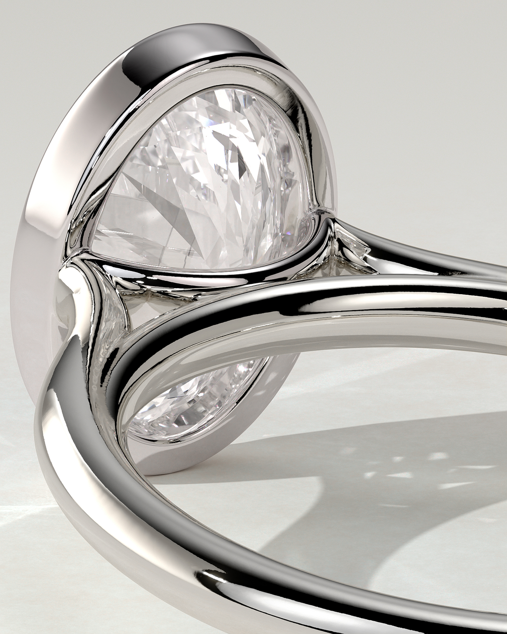 Daphne Bezel Round Ring