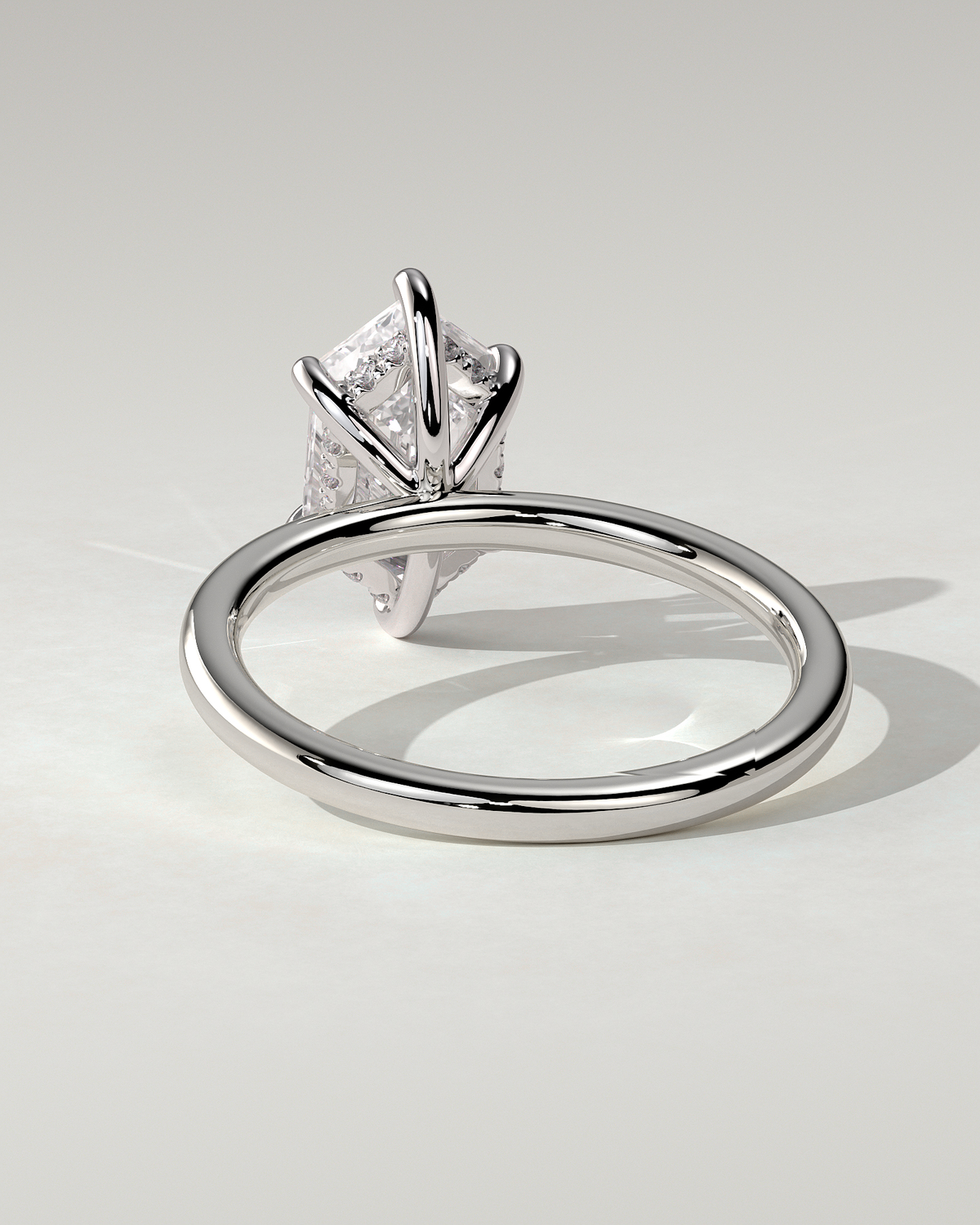 Delta Solitaire Round Ring
