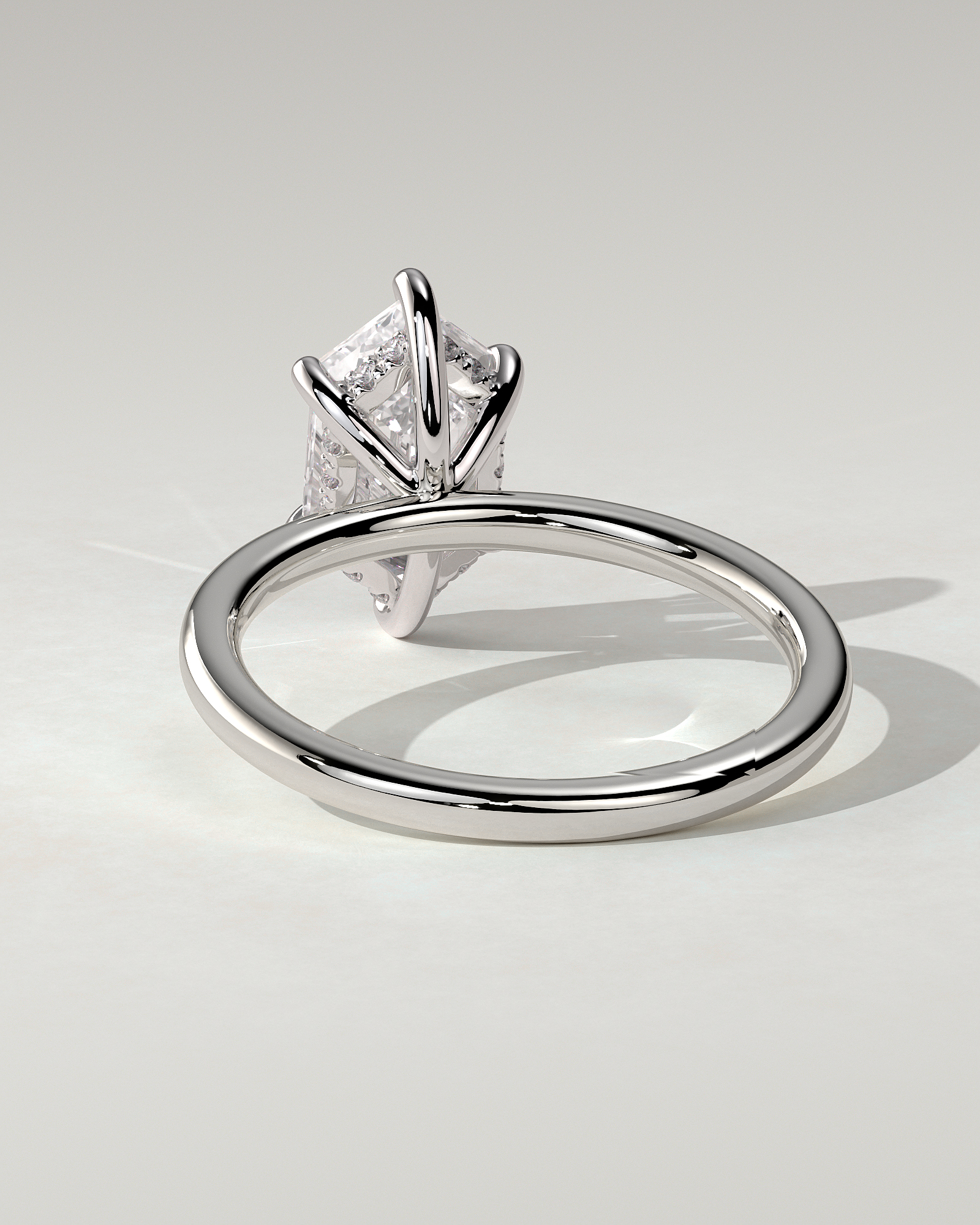 Delta Solitaire Round Ring