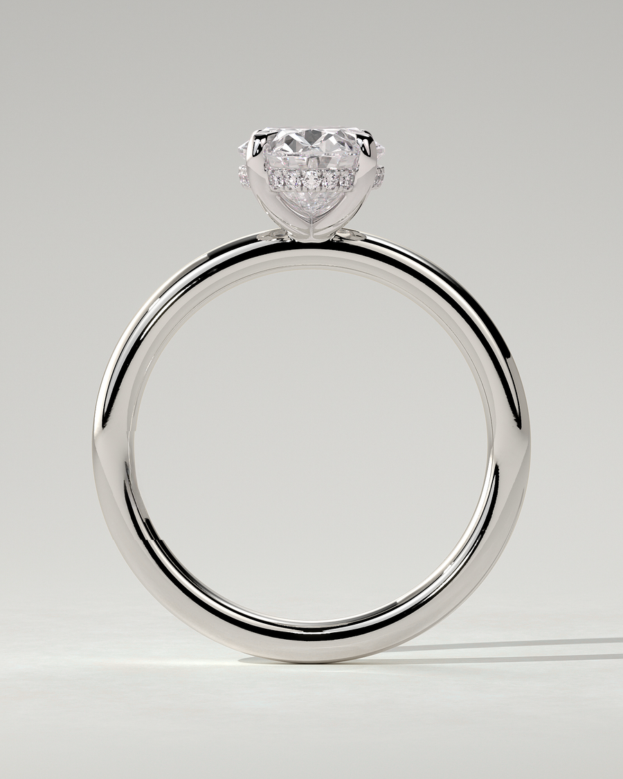 Emma Solitaire Oval Ring