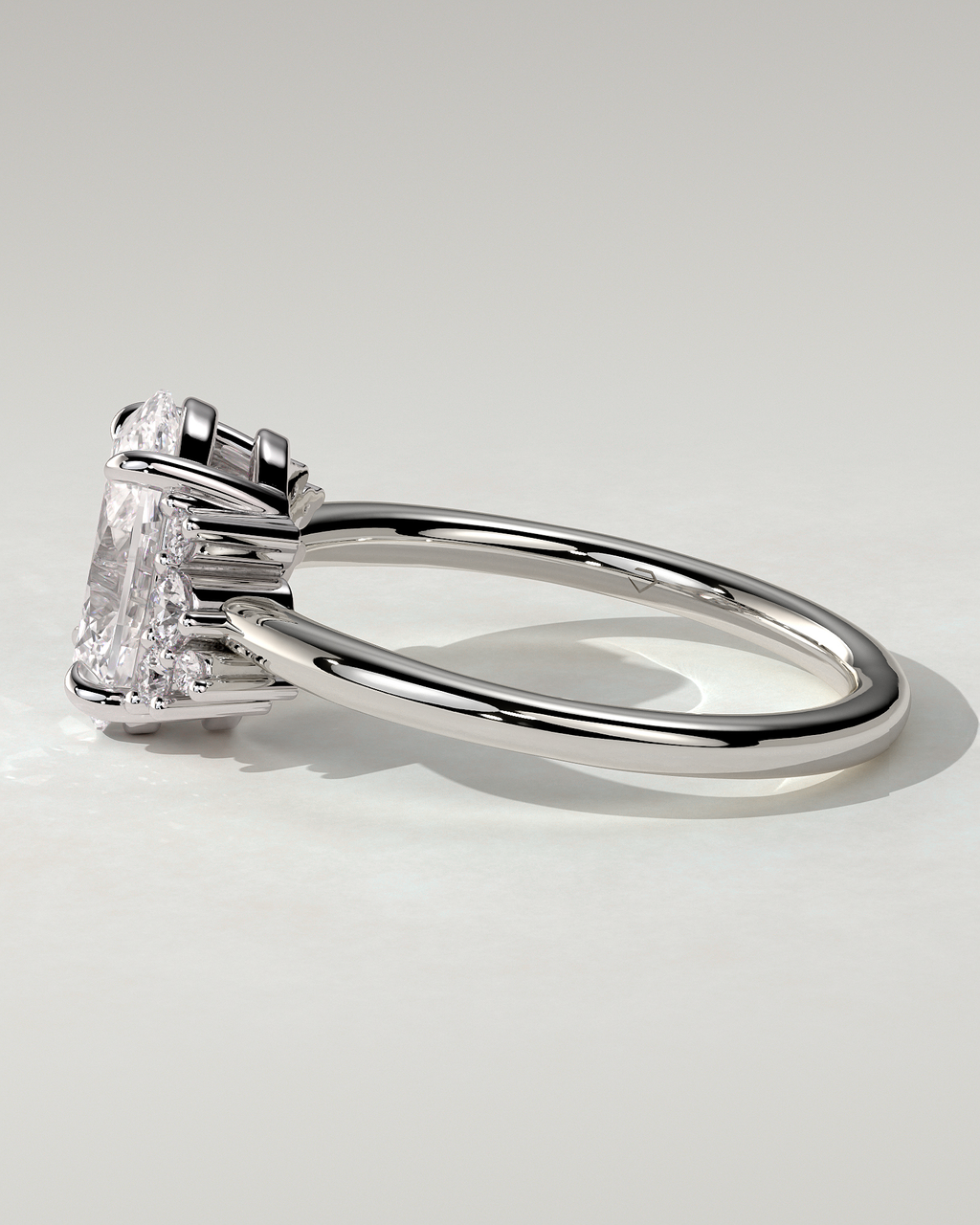 Esther Solitaire Oval Ring