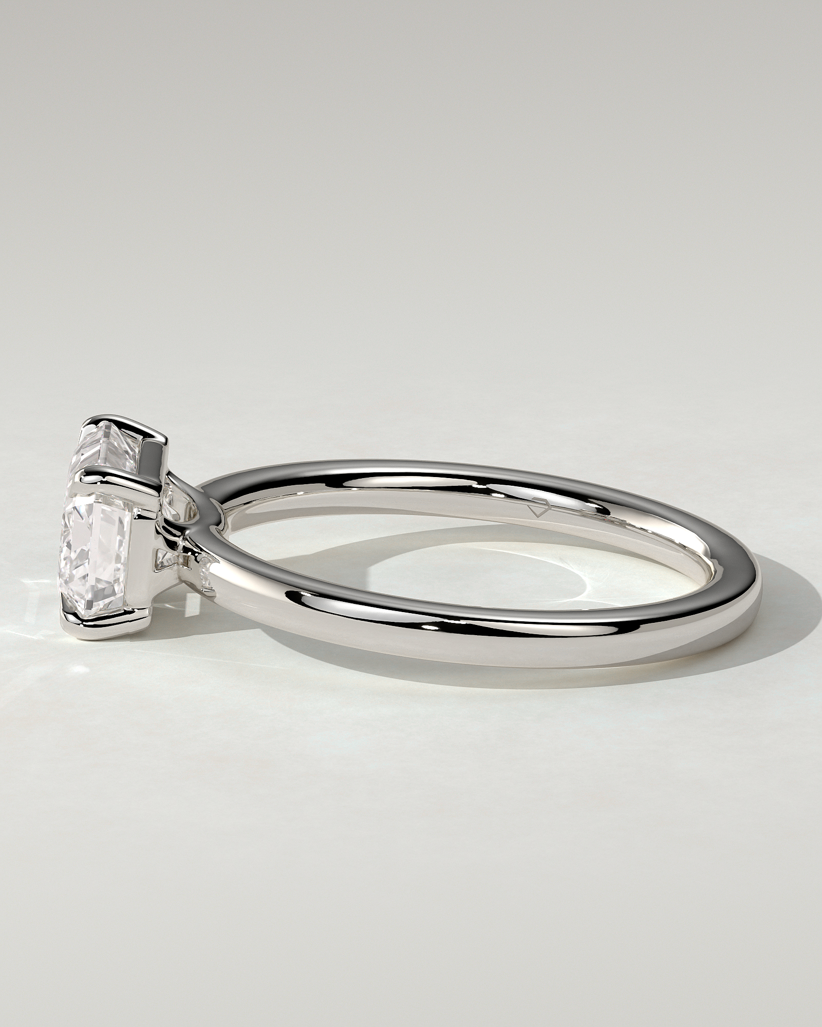 Evelyn East-West Round Ring
