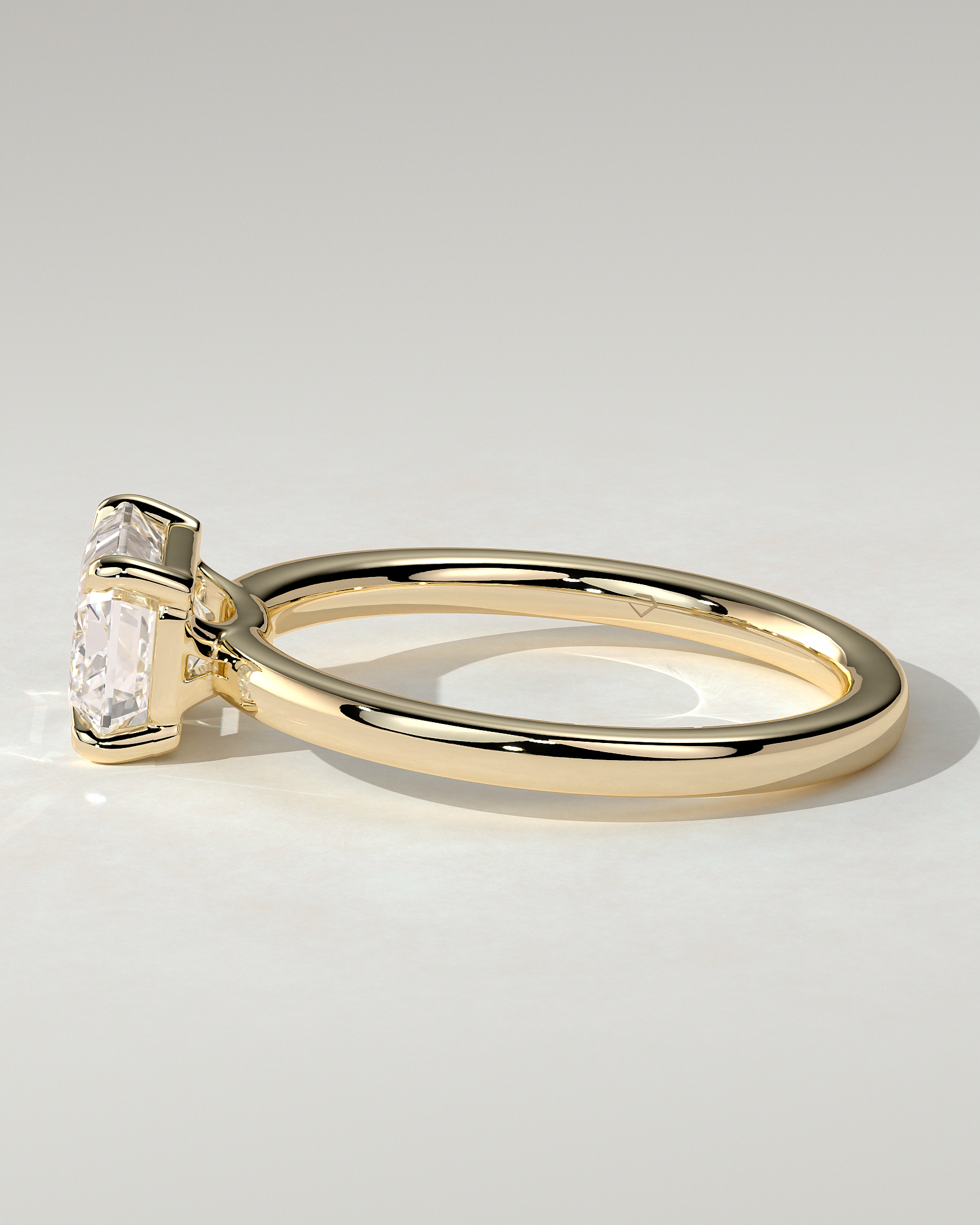 Evelyn East-West Round Ring