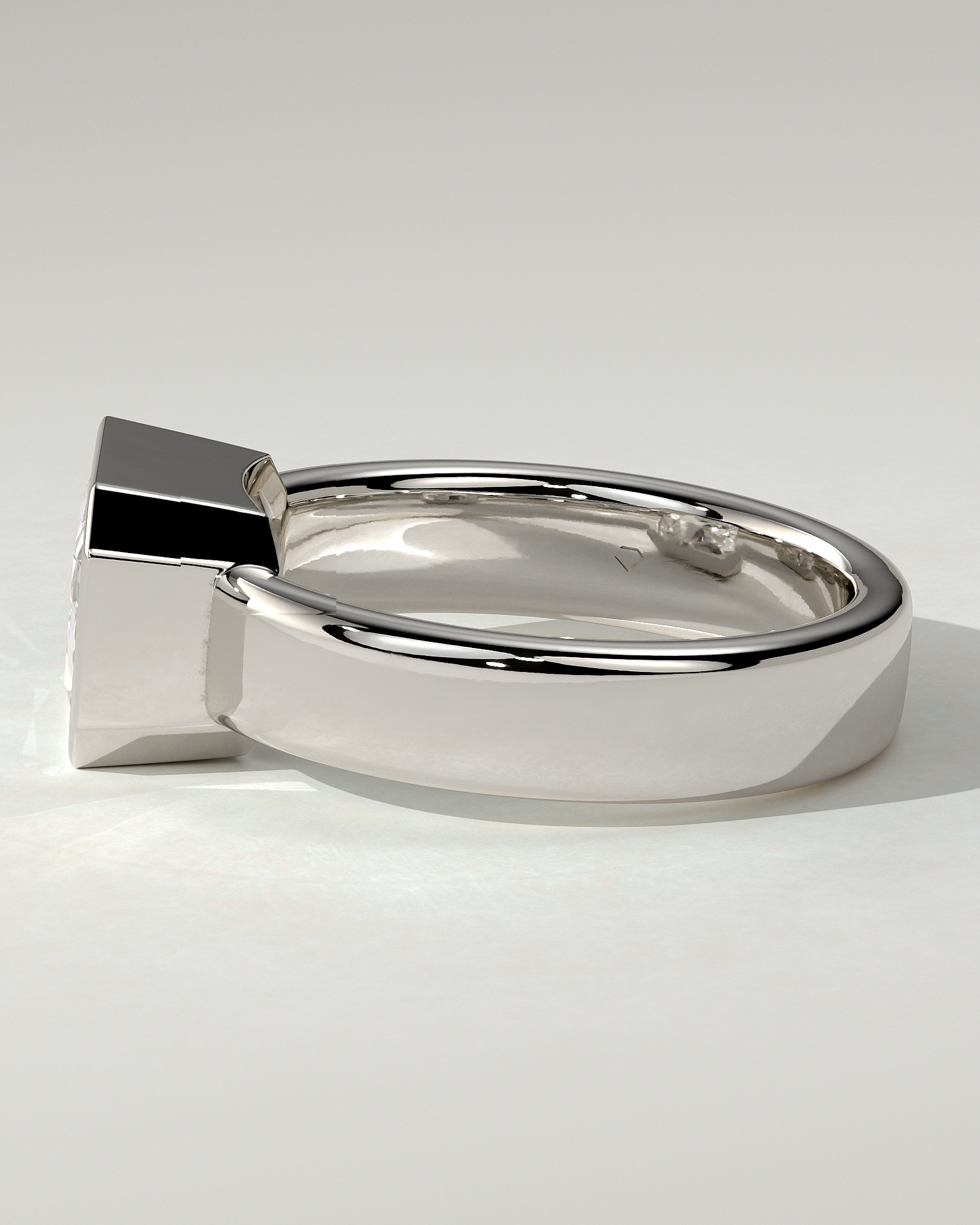 Frankie Bezel Radiant Ring