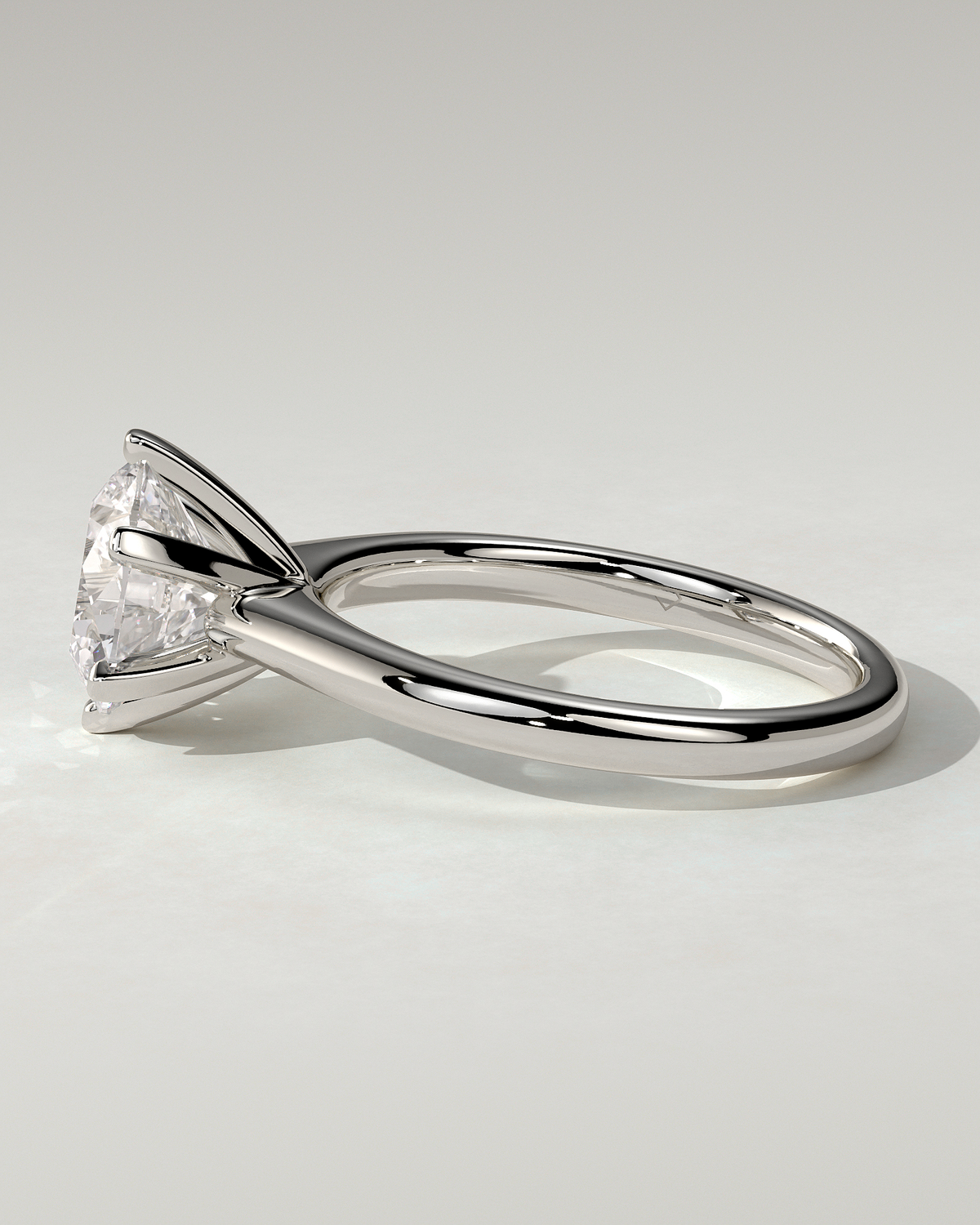 Gabrielle Solitaire Round Ring