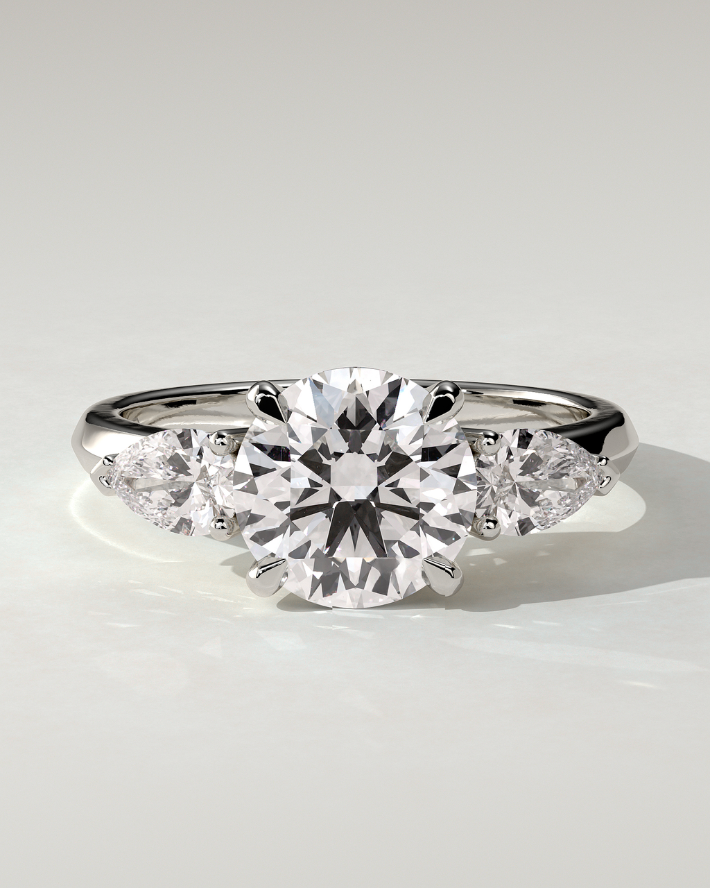 Halle Trilogy Round Ring