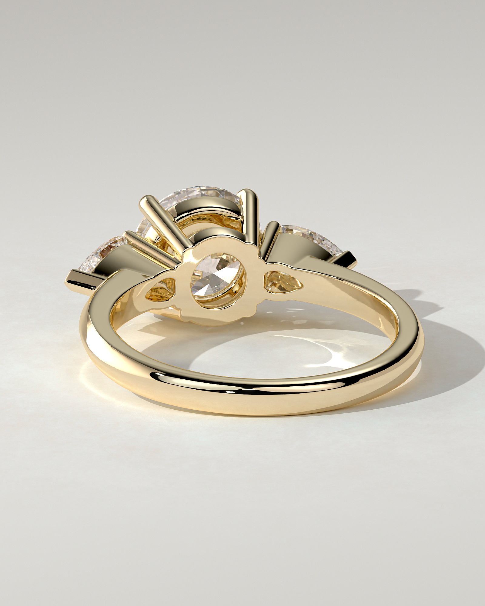 Halle Trilogy Round Ring
