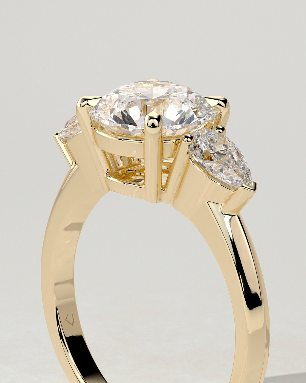 Halle Trilogy Round Ring