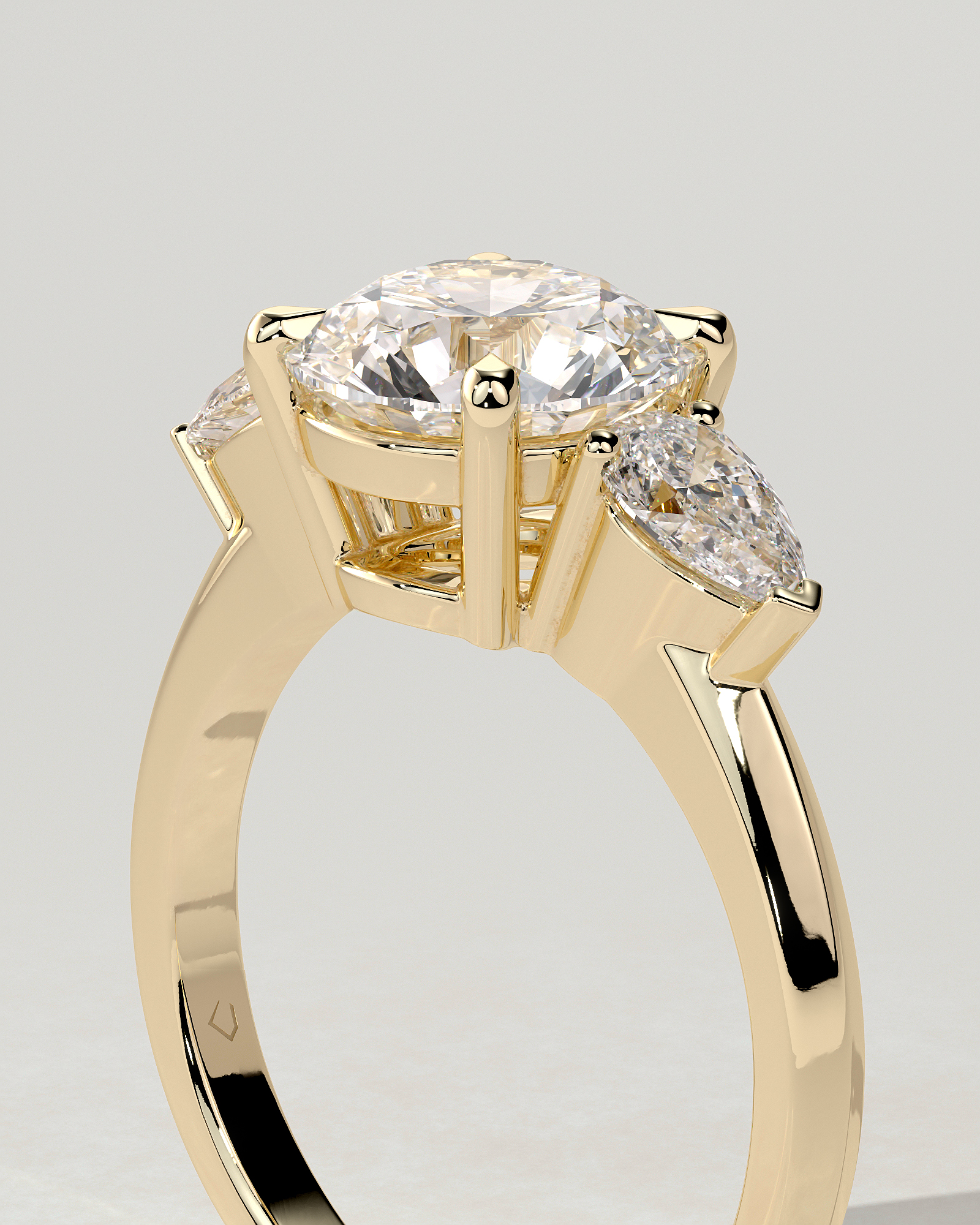 Halle Trilogy Round Ring