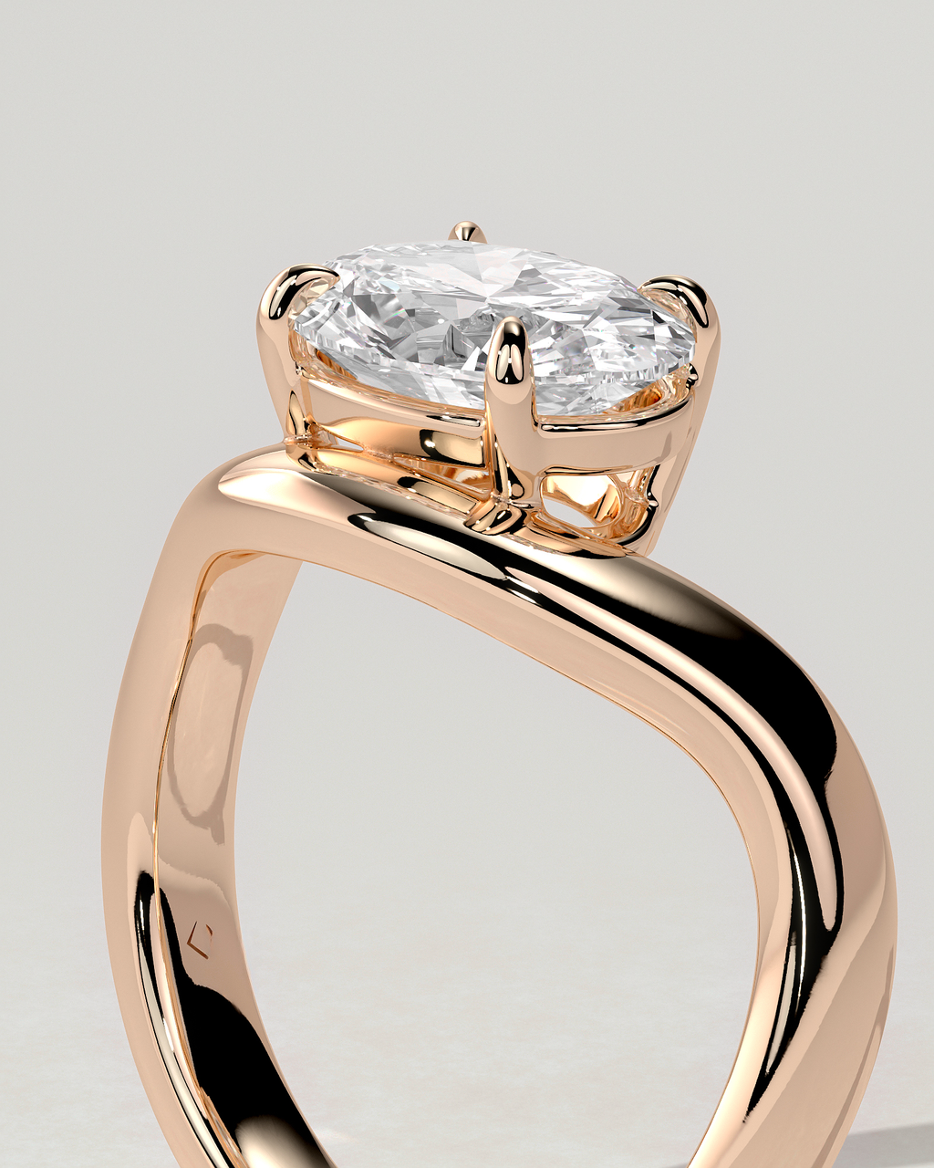 Hayley East-West Round Ring