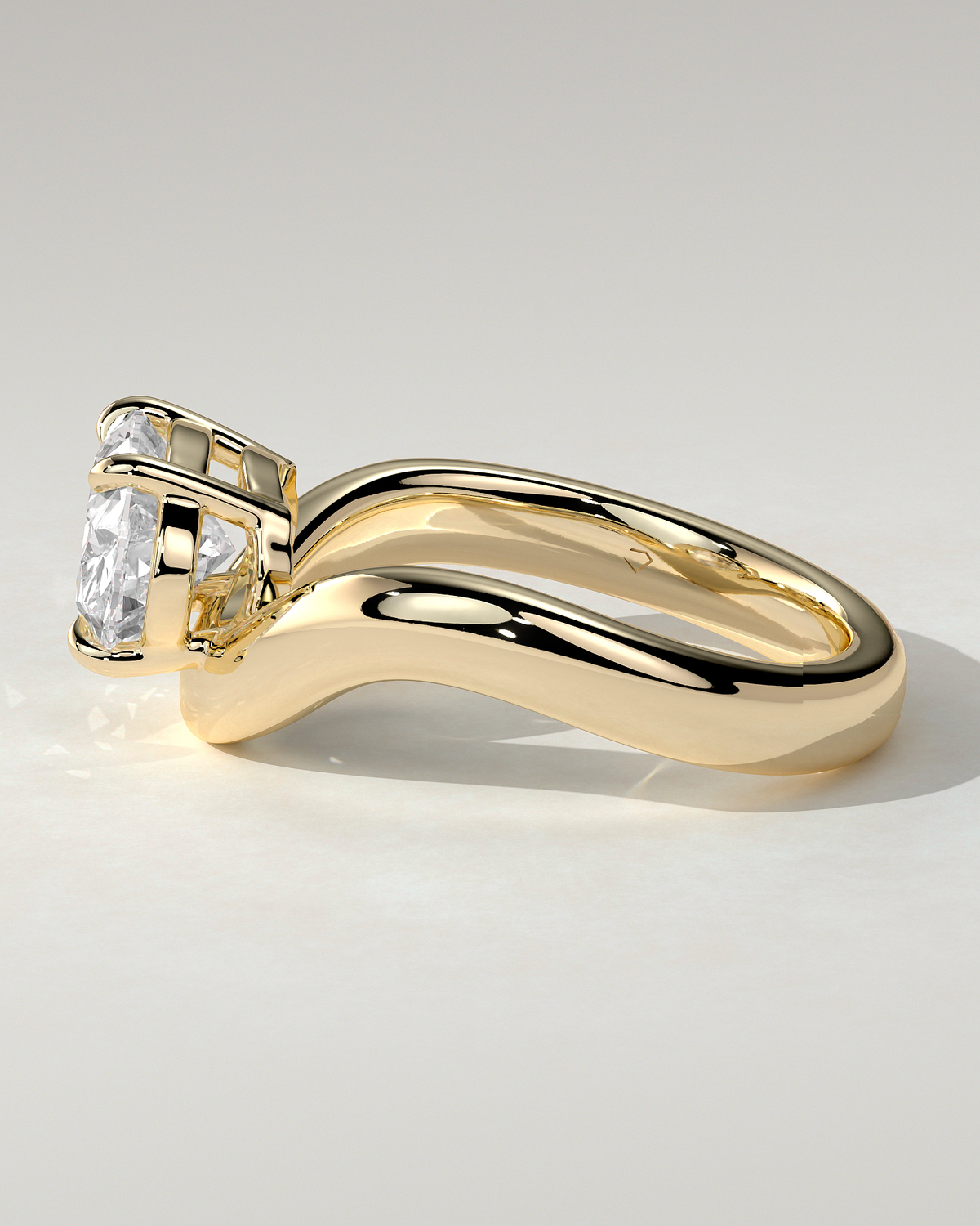 Hayley East-West Round Ring