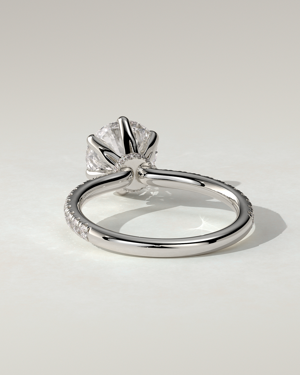 Holly Solitaire Round Ring